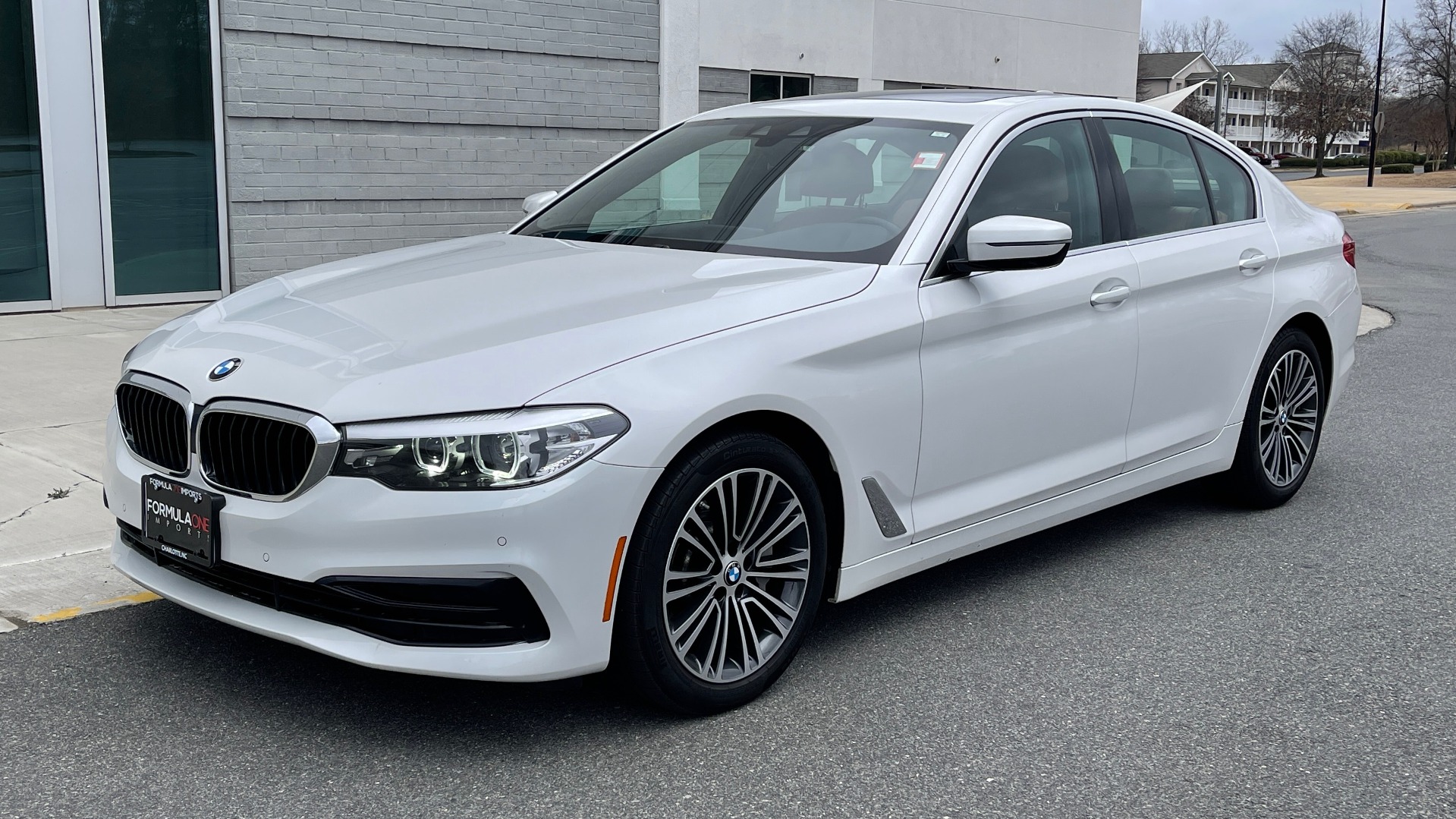Used 2019 BMW 5 SERIES 530I 2.0L SEDAN / CONV PKG / NAV / SUNROOF / HTD STS / REARVIEW for sale Sold at Formula Imports in Charlotte NC 28227 2