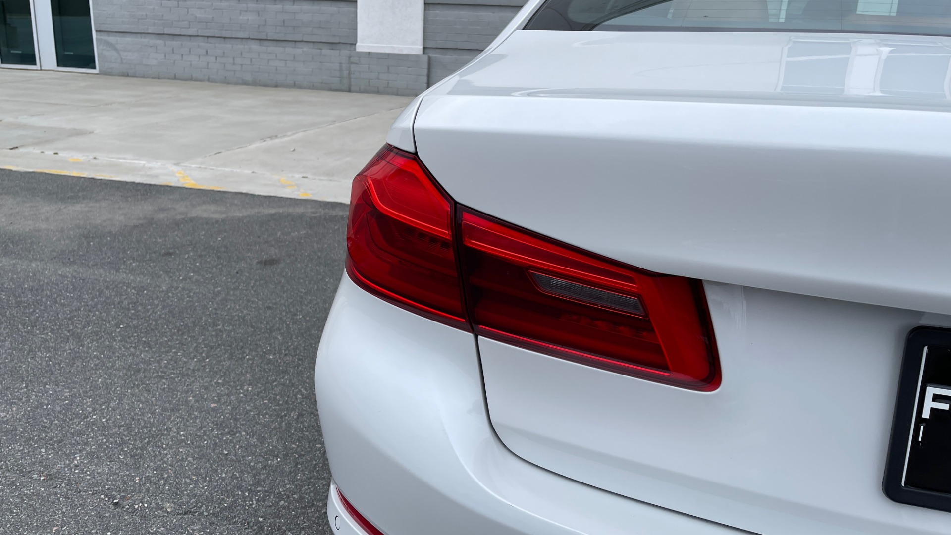 Used 2019 BMW 5 SERIES 530I 2.0L SEDAN / CONV PKG / NAV / SUNROOF / HTD STS / REARVIEW for sale Sold at Formula Imports in Charlotte NC 28227 21