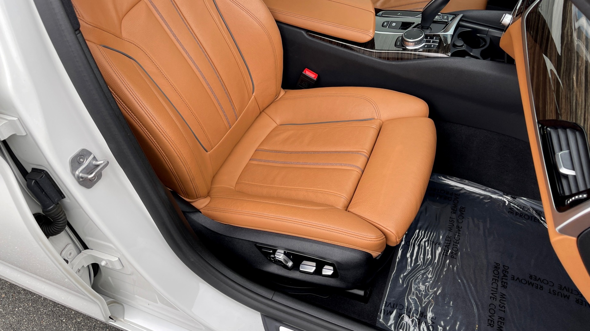 Used 2019 BMW 5 SERIES 530I 2.0L SEDAN / CONV PKG / NAV / SUNROOF / HTD STS / REARVIEW for sale Sold at Formula Imports in Charlotte NC 28227 60