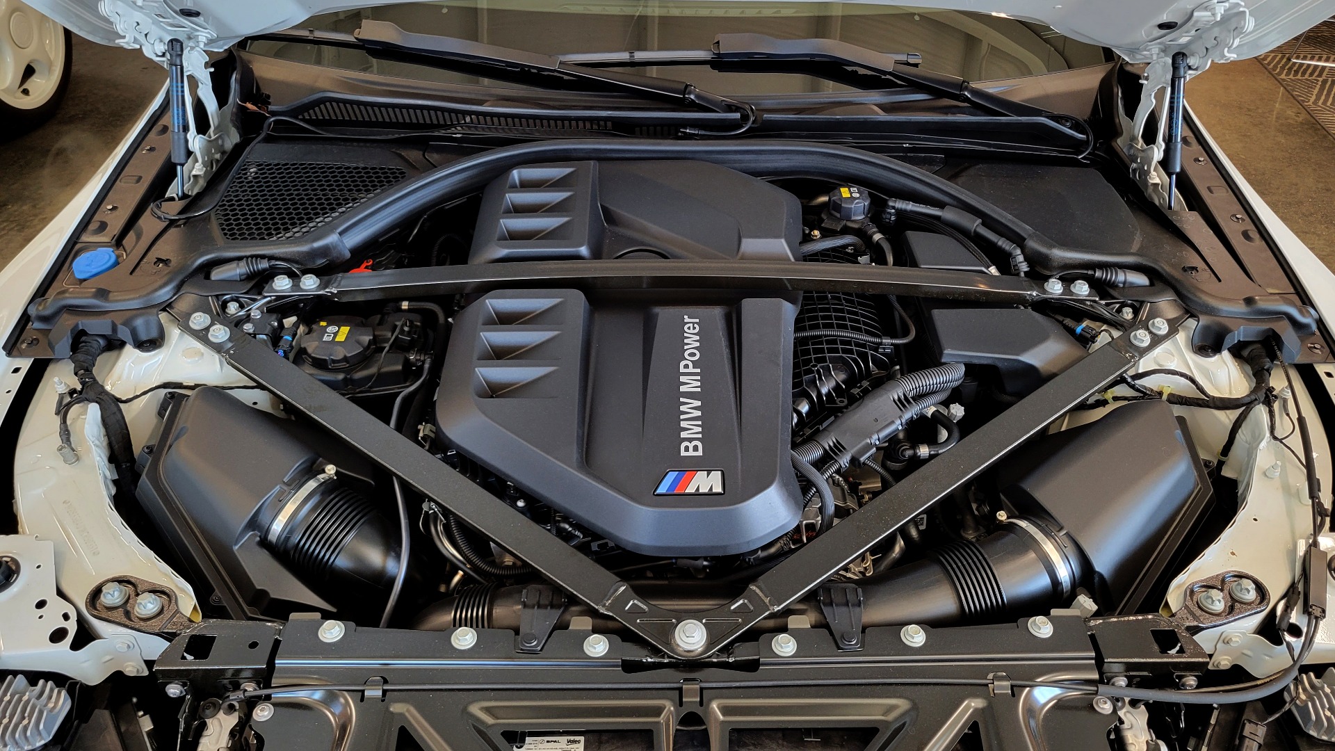 Used 2022 BMW M4 COMPETITION XDRIVE / 3.0L TURBO / 8-SPD AUTO / PARK ASST / REARV for sale Sold at Formula Imports in Charlotte NC 28227 102