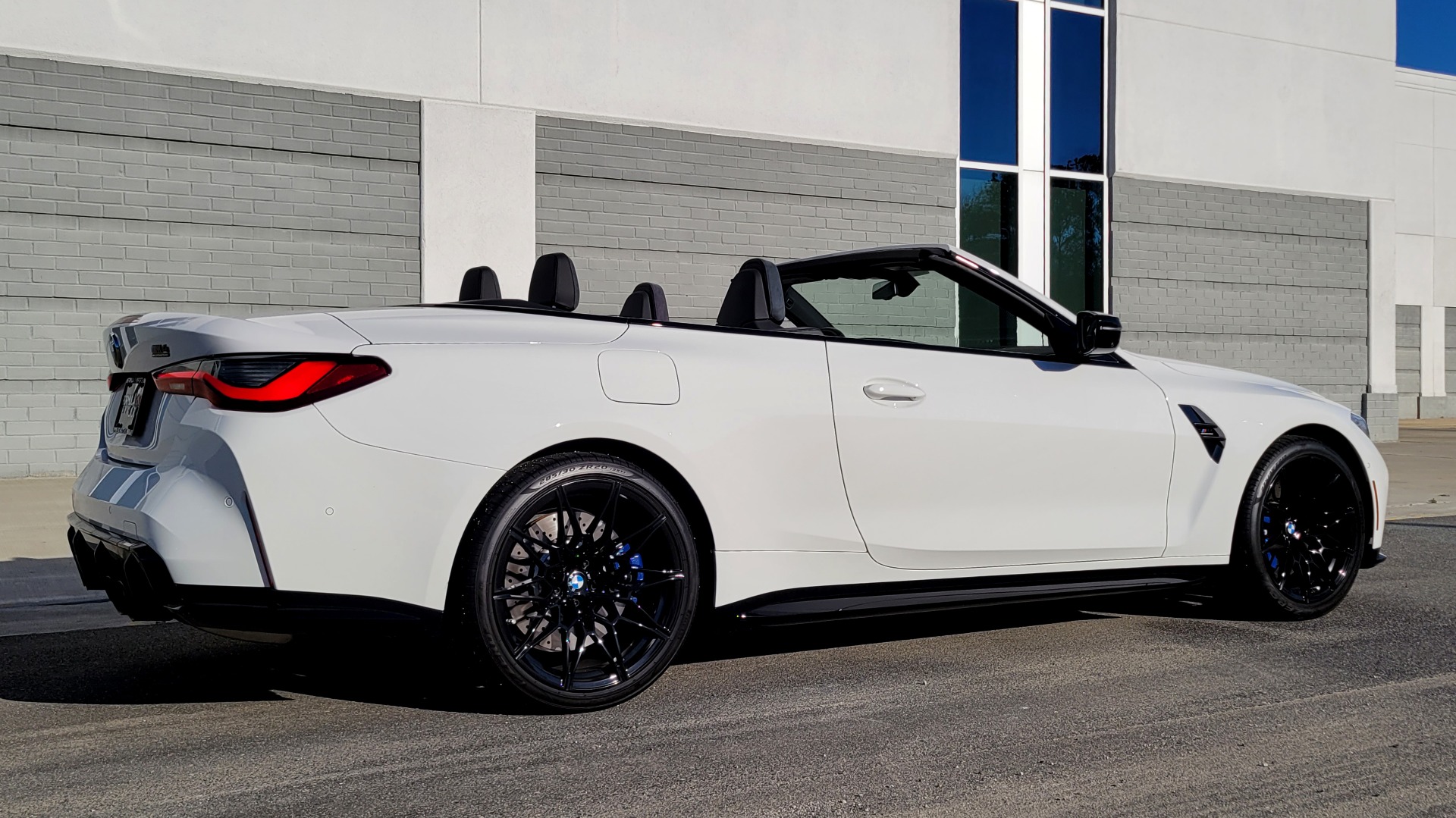 Used 2022 BMW M4 COMPETITION XDRIVE / 3.0L TURBO / 8-SPD AUTO / PARK ASST / REARV for sale Sold at Formula Imports in Charlotte NC 28227 6