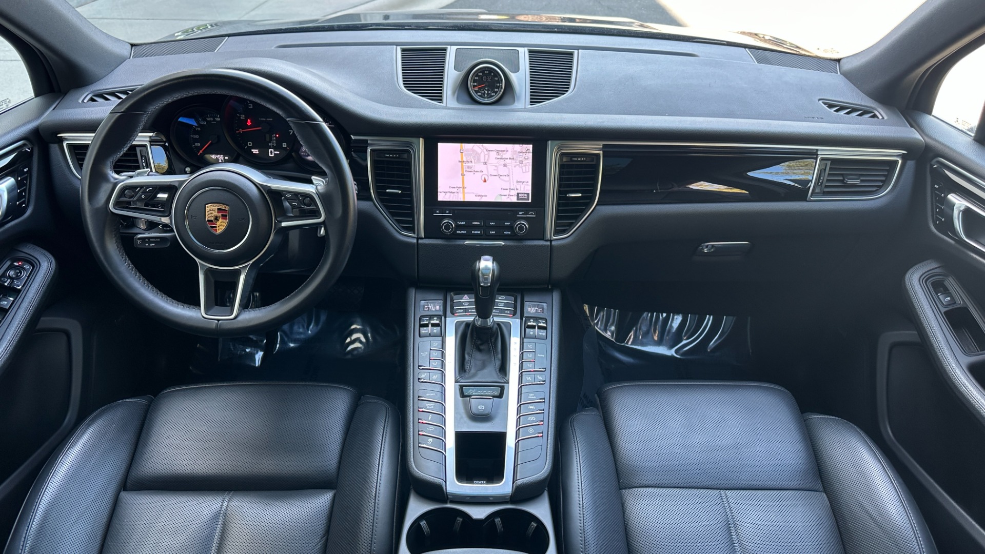 Used 2018 Porsche Macan AWD / 20IN RS SPYDER WHEELS / AIR SUSPENSION / LCA / PREM PACKAGE PLUS for sale Sold at Formula Imports in Charlotte NC 28227 29