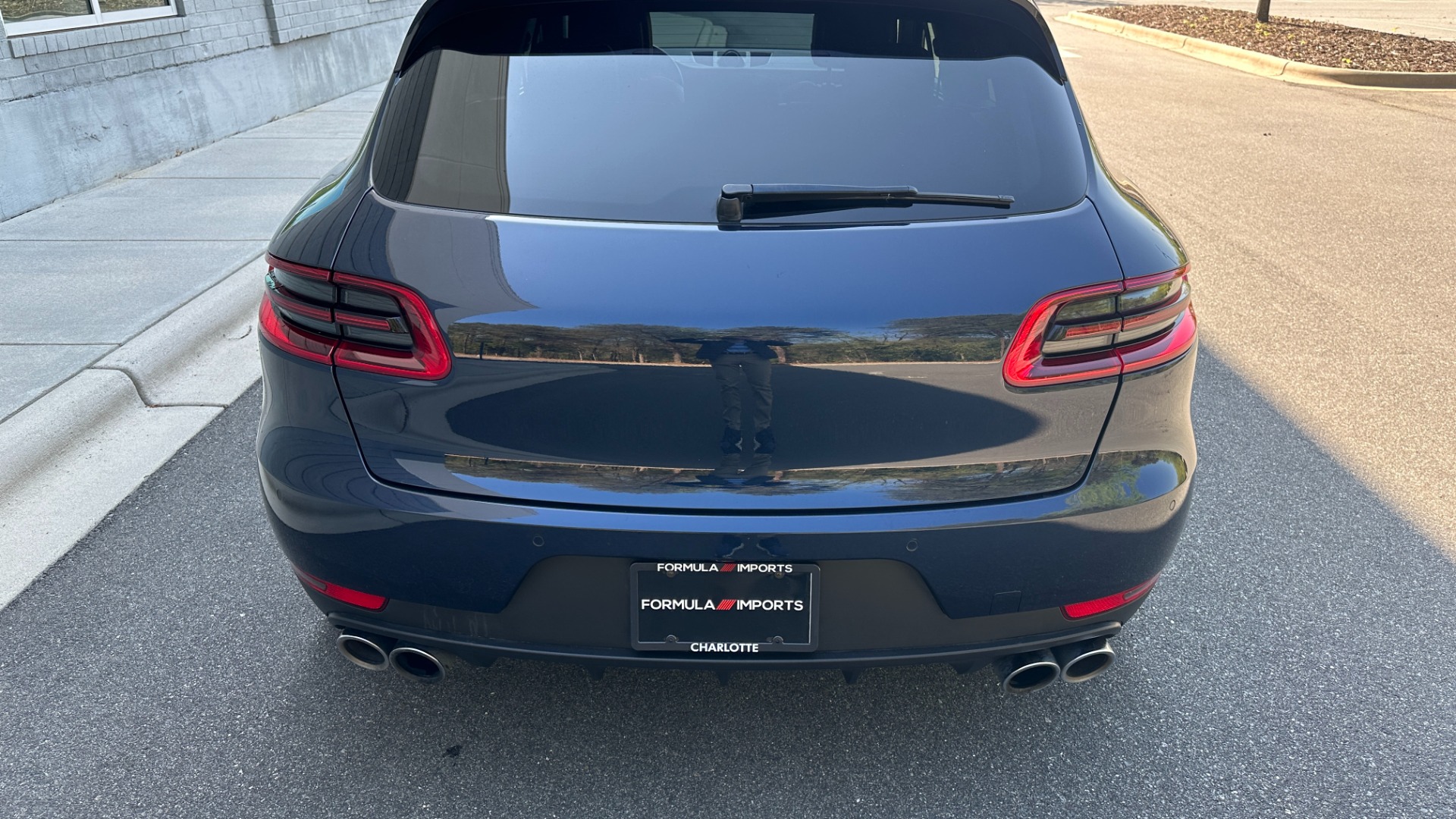 Used 2018 Porsche Macan AWD / 20IN RS SPYDER WHEELS / AIR SUSPENSION / LCA / PREM PACKAGE PLUS for sale Sold at Formula Imports in Charlotte NC 28227 8