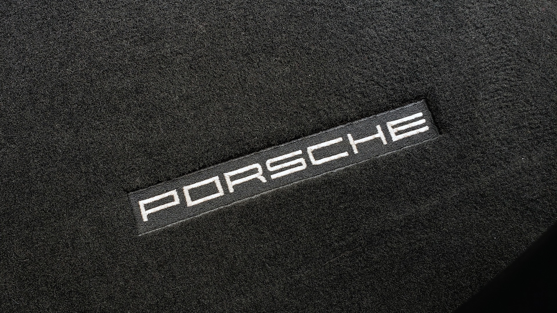 Used 2017 Porsche 718 CAYMAN S / NAV / BOSE / PDK / RWD / VENT STS / REARVIEW for sale Sold at Formula Imports in Charlotte NC 28227 16