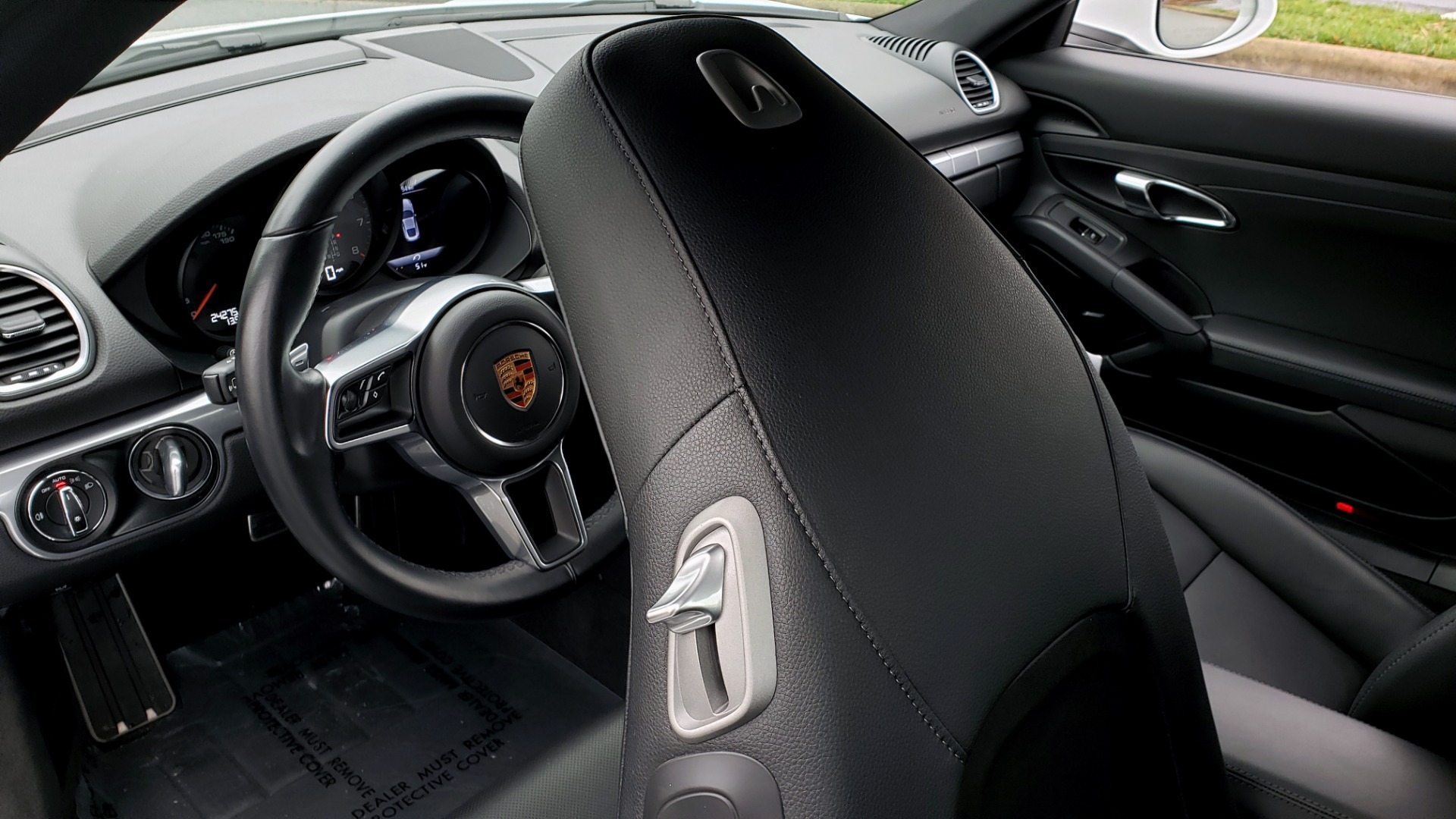 Used 2017 Porsche 718 CAYMAN S / NAV / BOSE / PDK / RWD / VENT STS / REARVIEW for sale Sold at Formula Imports in Charlotte NC 28227 54