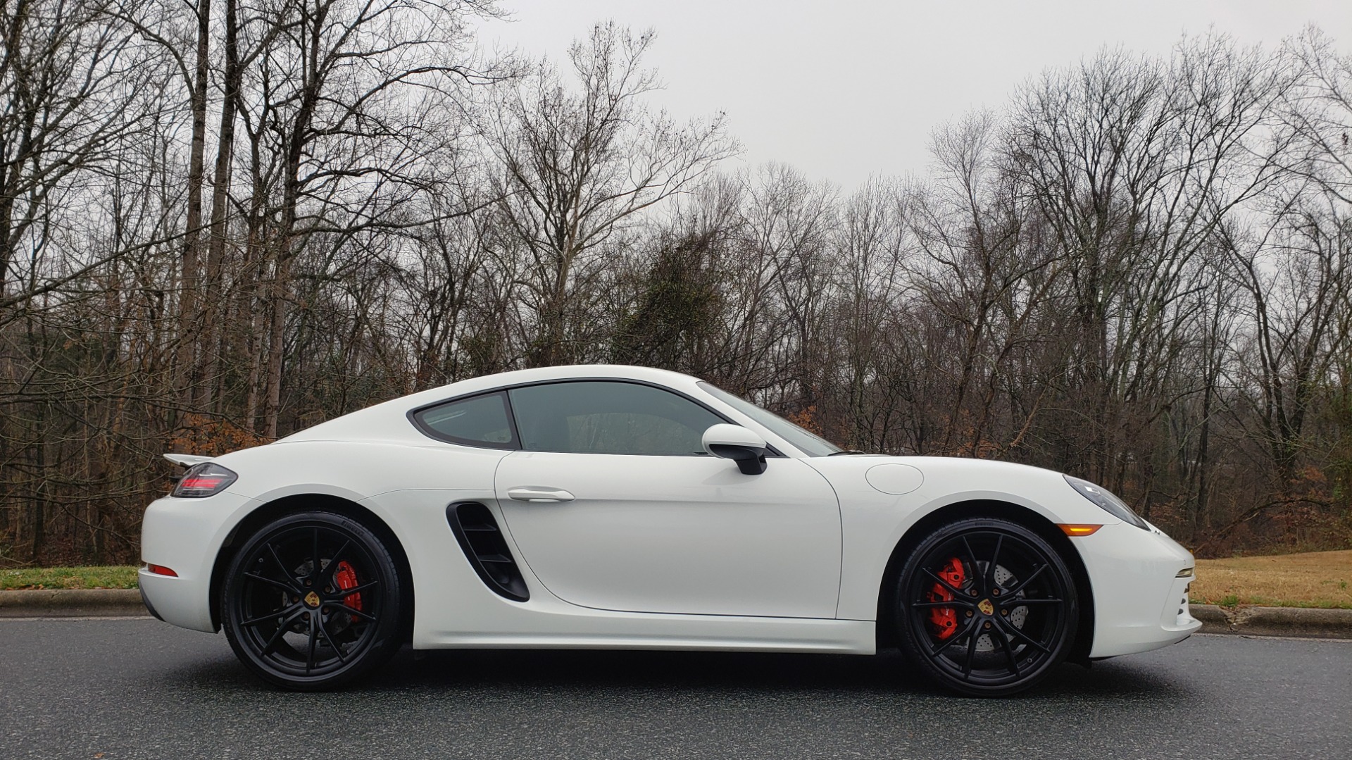 Used 2017 Porsche 718 CAYMAN S / NAV / BOSE / PDK / RWD / VENT STS / REARVIEW for sale Sold at Formula Imports in Charlotte NC 28227 9