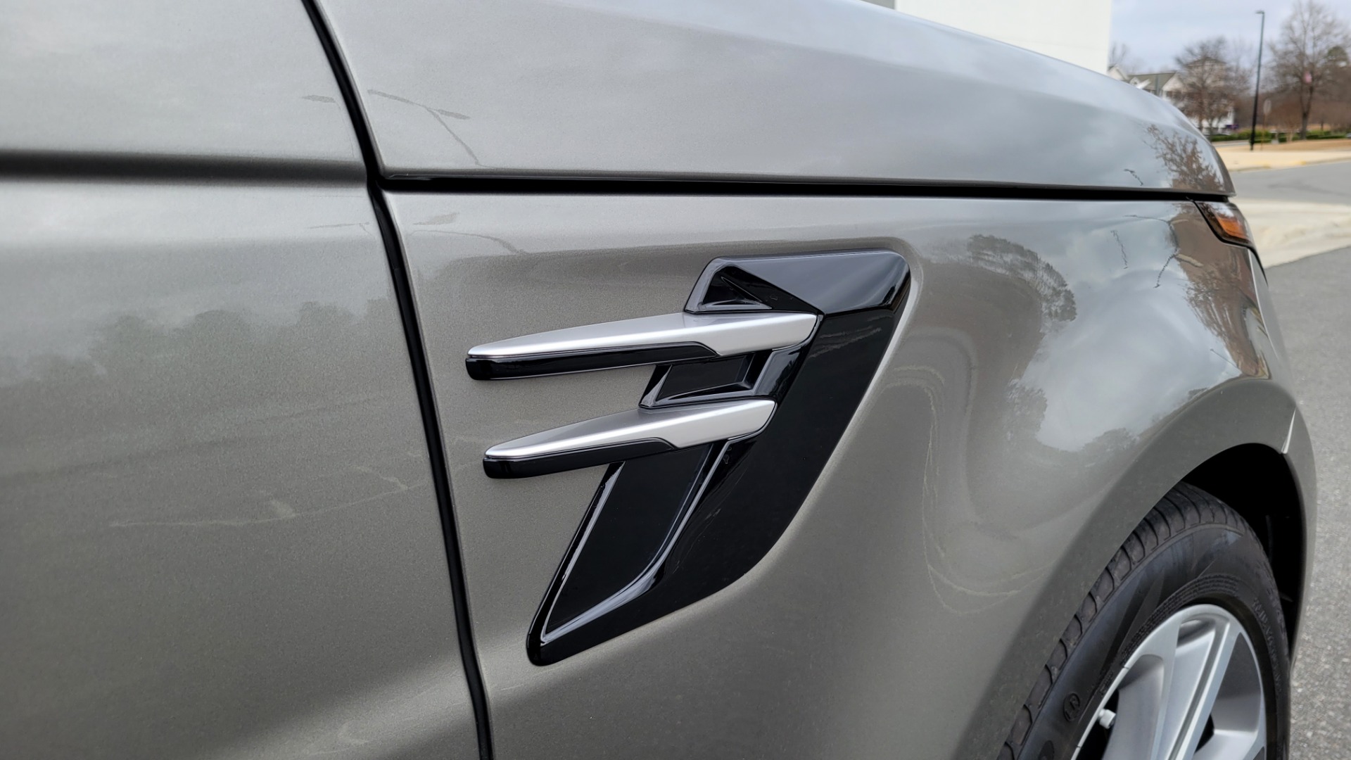 Used 2020 Land Rover RANGE ROVER SPORT HSE / 3.0L SC I6 / 8-SPD AUTO / NAV / PANO-ROOF / REARVIEW for sale Sold at Formula Imports in Charlotte NC 28227 12