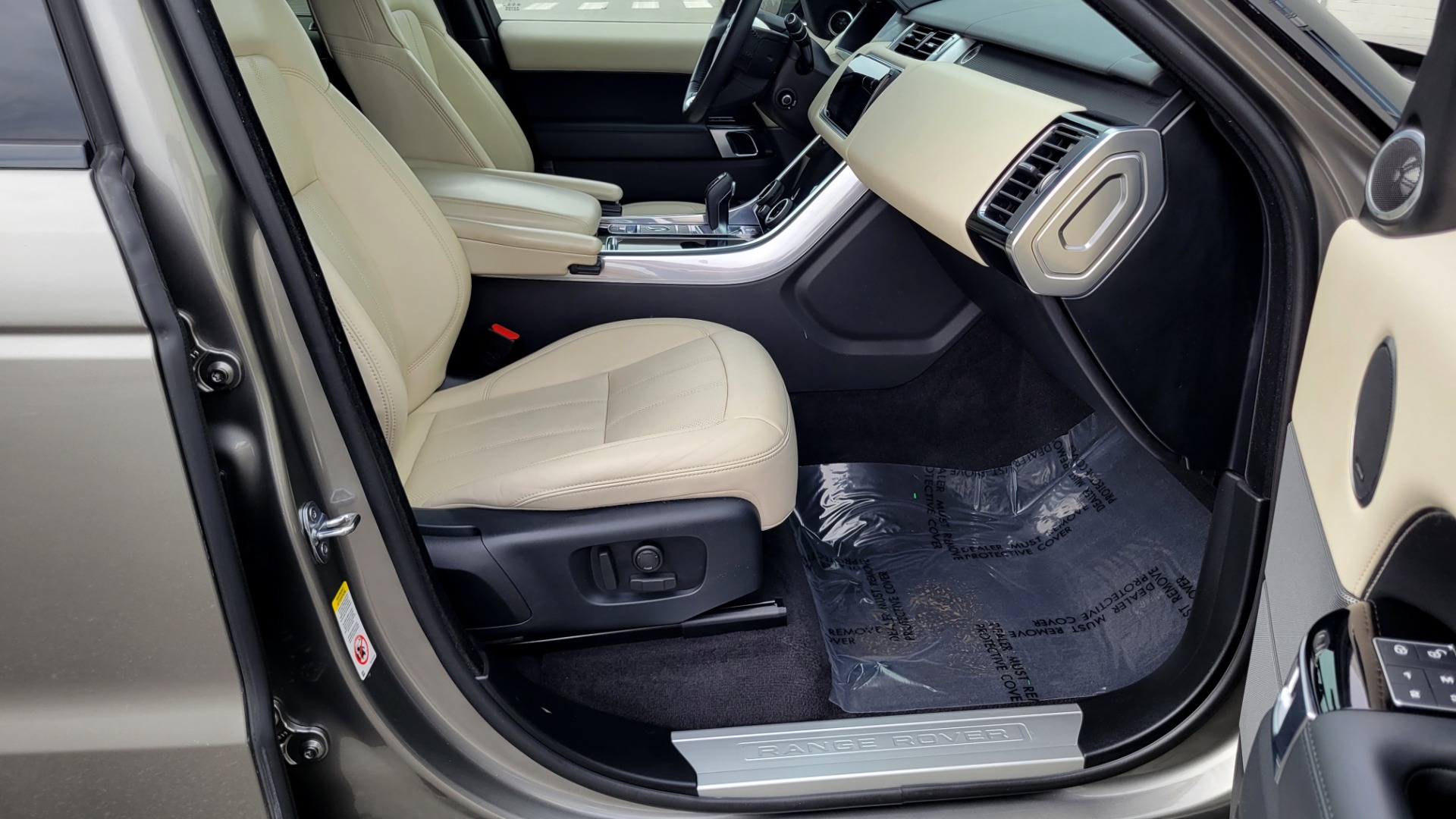 Used 2020 Land Rover RANGE ROVER SPORT HSE / 3.0L SC I6 / 8-SPD AUTO / NAV / PANO-ROOF / REARVIEW for sale Sold at Formula Imports in Charlotte NC 28227 77