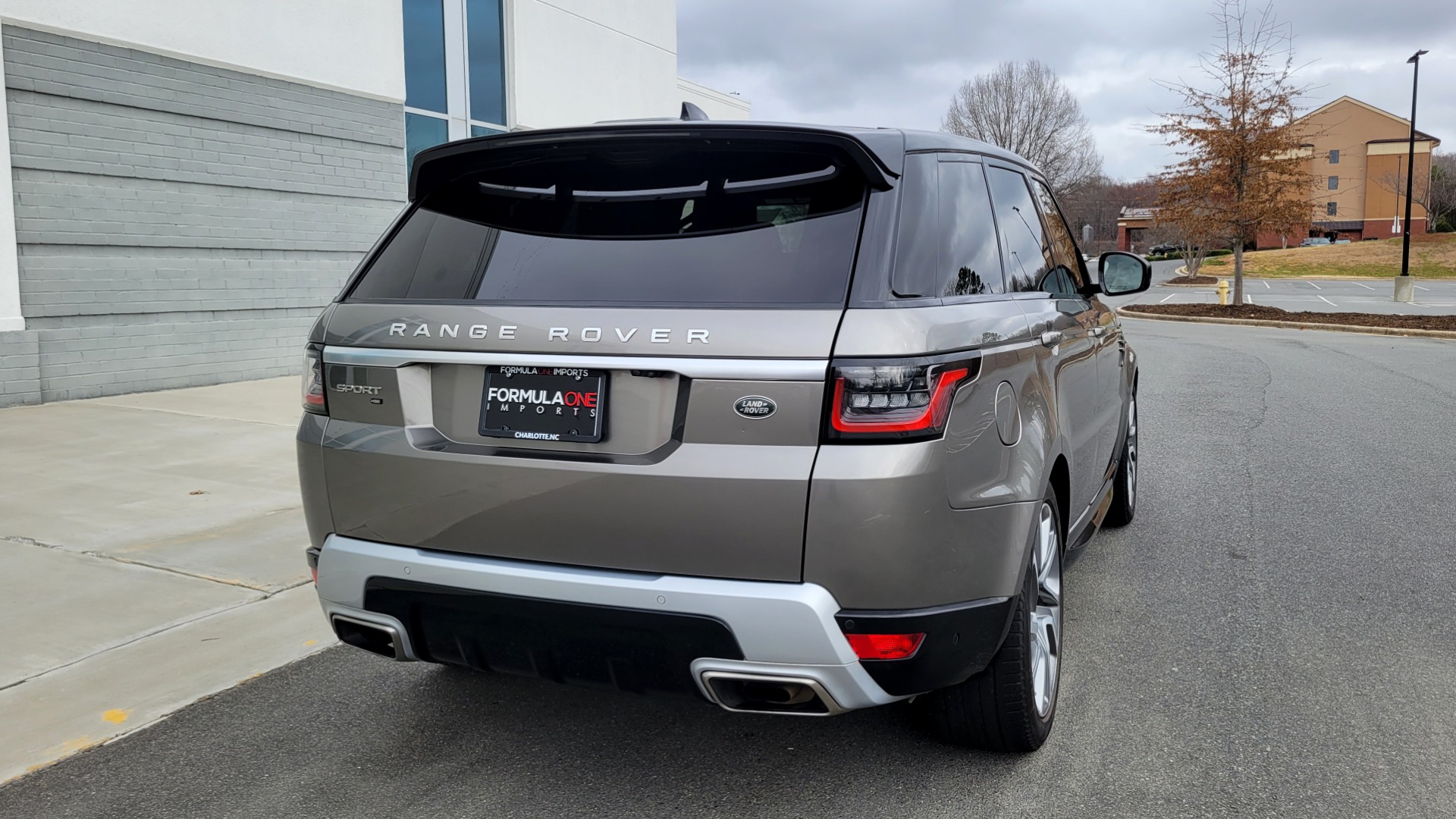 Used 2020 Land Rover RANGE ROVER SPORT HSE / 3.0L SC I6 / 8-SPD AUTO / NAV / PANO-ROOF / REARVIEW for sale Sold at Formula Imports in Charlotte NC 28227 8
