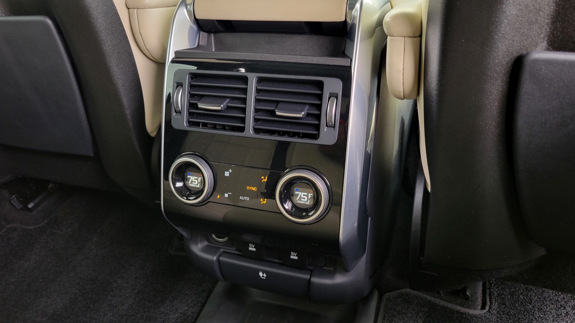 Used 2020 Land Rover RANGE ROVER SPORT HSE / 3.0L SC I6 / 8-SPD AUTO / NAV / PANO-ROOF / REARVIEW for sale Sold at Formula Imports in Charlotte NC 28227 86