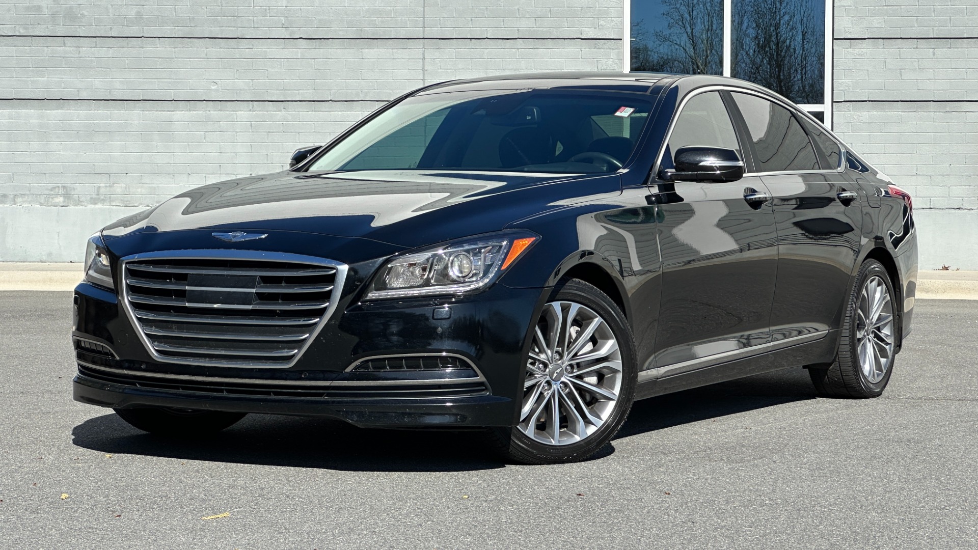 Used 2015 Hyundai Genesis 3.8L AWD / SIGNATURE PACKAGE / TECH PACKAGE / ULTIMATE PACKAGE for sale Sold at Formula Imports in Charlotte NC 28227 1