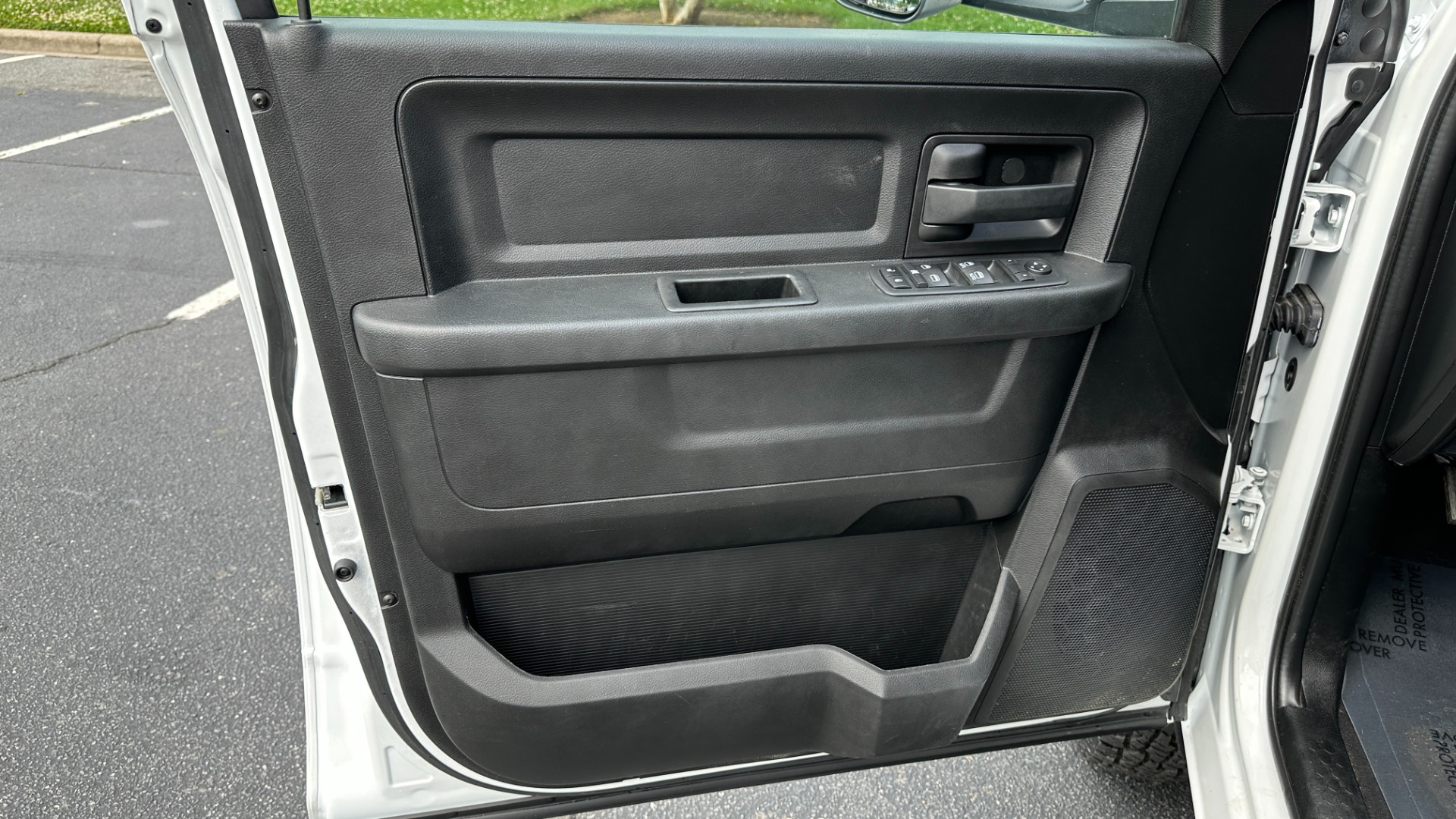 Used 2020 Ram 3500 TRADESMAN / DUAL REAR WHEELS / CUMMINS DIESEL / LVL 2 GROUP / CHROME GROUP for sale Sold at Formula Imports in Charlotte NC 28227 10