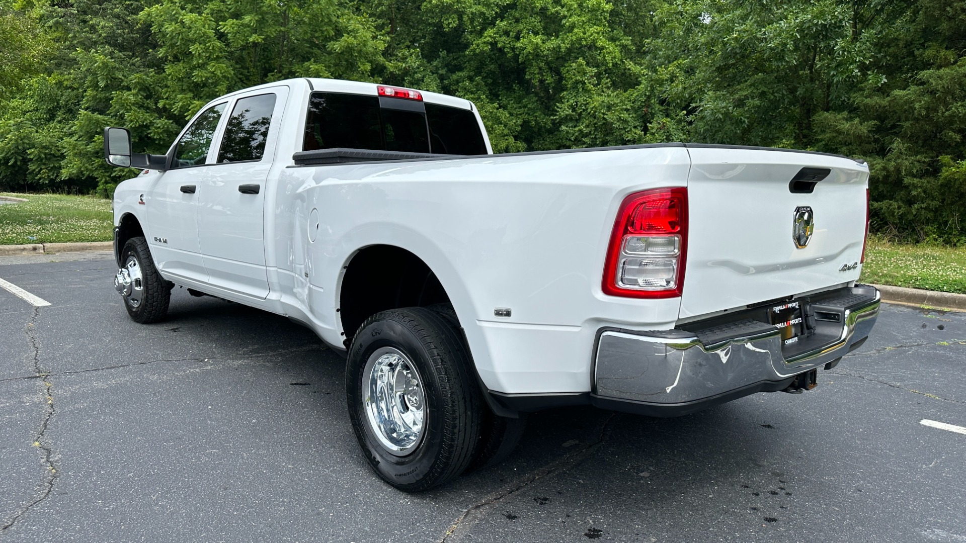 Used 2020 Ram 3500 TRADESMAN / DUAL REAR WHEELS / CUMMINS DIESEL / LVL 2 GROUP / CHROME GROUP for sale Sold at Formula Imports in Charlotte NC 28227 4