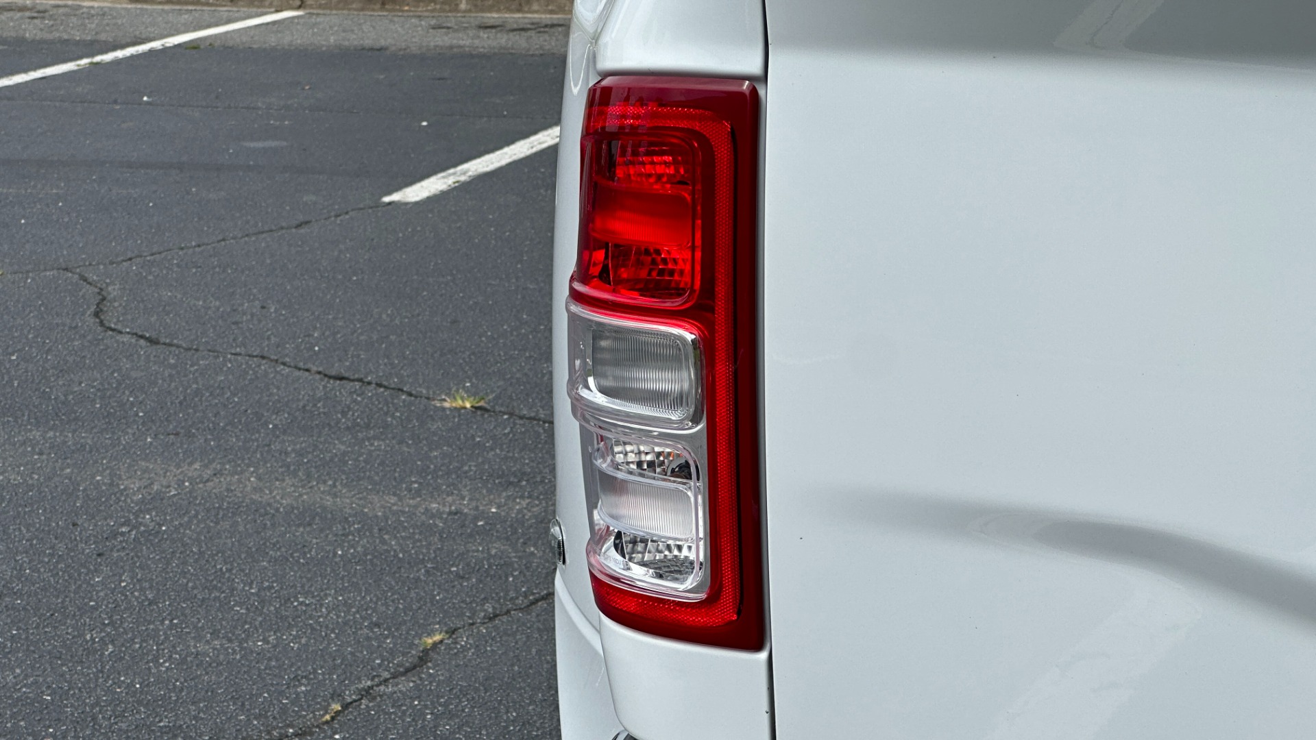 Used 2020 Ram 3500 TRADESMAN / DUAL REAR WHEELS / CUMMINS DIESEL / LVL 2 GROUP / CHROME GROUP for sale Sold at Formula Imports in Charlotte NC 28227 45