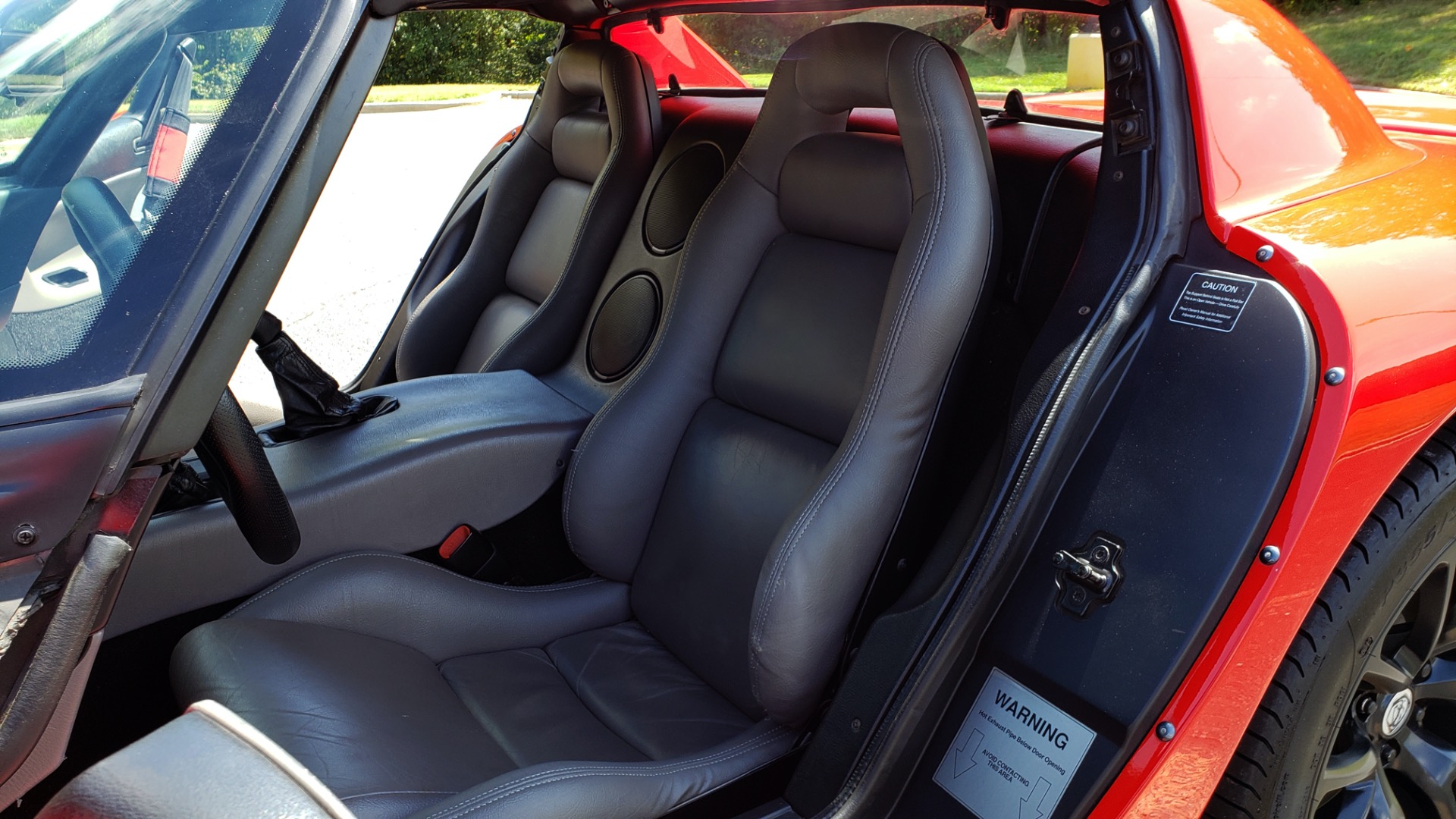 Used 1993 Dodge VIPER RT/10 COUPE / 6-SPD MAN / REMOVABLE TOP / LOW MILES for sale Sold at Formula Imports in Charlotte NC 28227 16