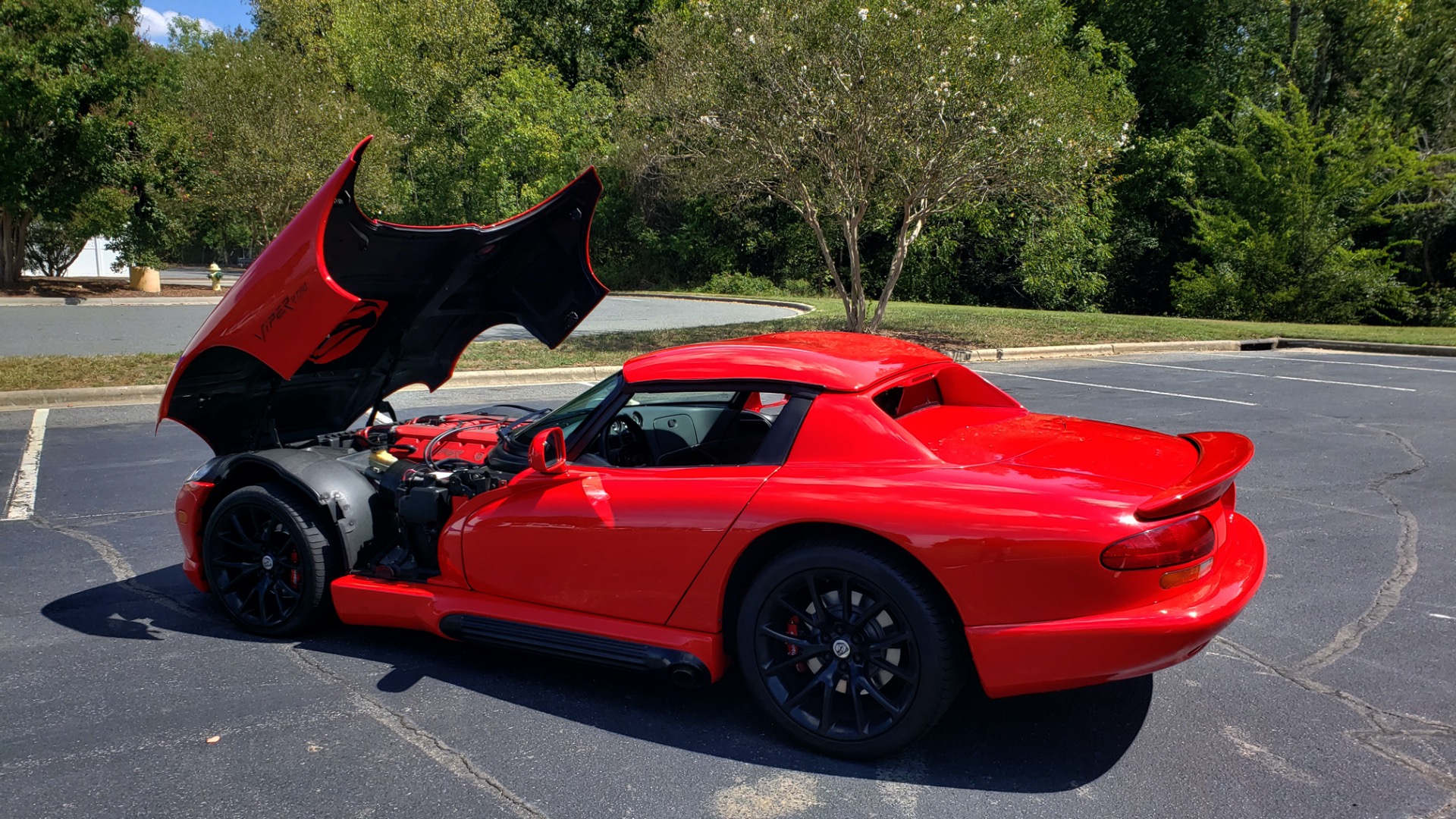 Used 1993 Dodge VIPER RT/10 COUPE / 6-SPD MAN / REMOVABLE TOP / LOW MILES for sale Sold at Formula Imports in Charlotte NC 28227 4