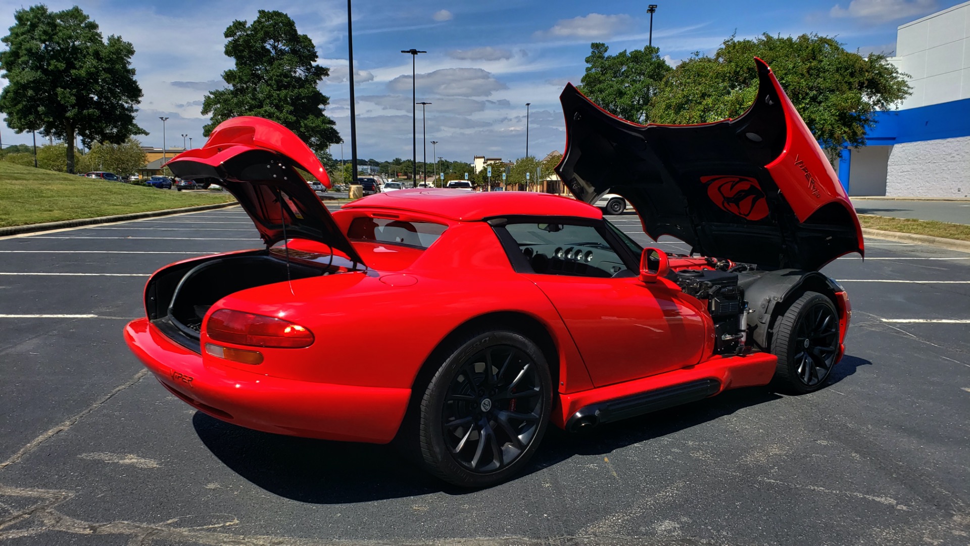Used 1993 Dodge VIPER RT/10 COUPE / 6-SPD MAN / REMOVABLE TOP / LOW MILES for sale Sold at Formula Imports in Charlotte NC 28227 7