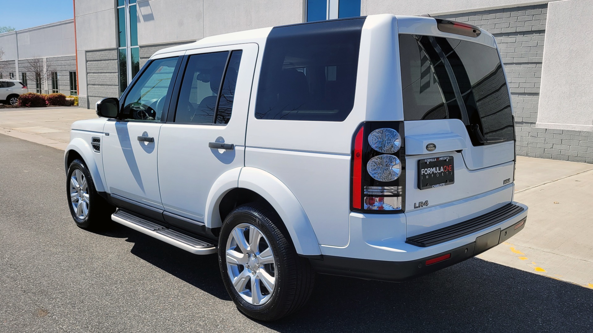 Used 2015 Land Rover LR4 HSE 3.0L SC V6 / AWD / VISION ASST / 3-ROW / CLIMATE COMFORT / TOWING for sale Sold at Formula Imports in Charlotte NC 28227 5