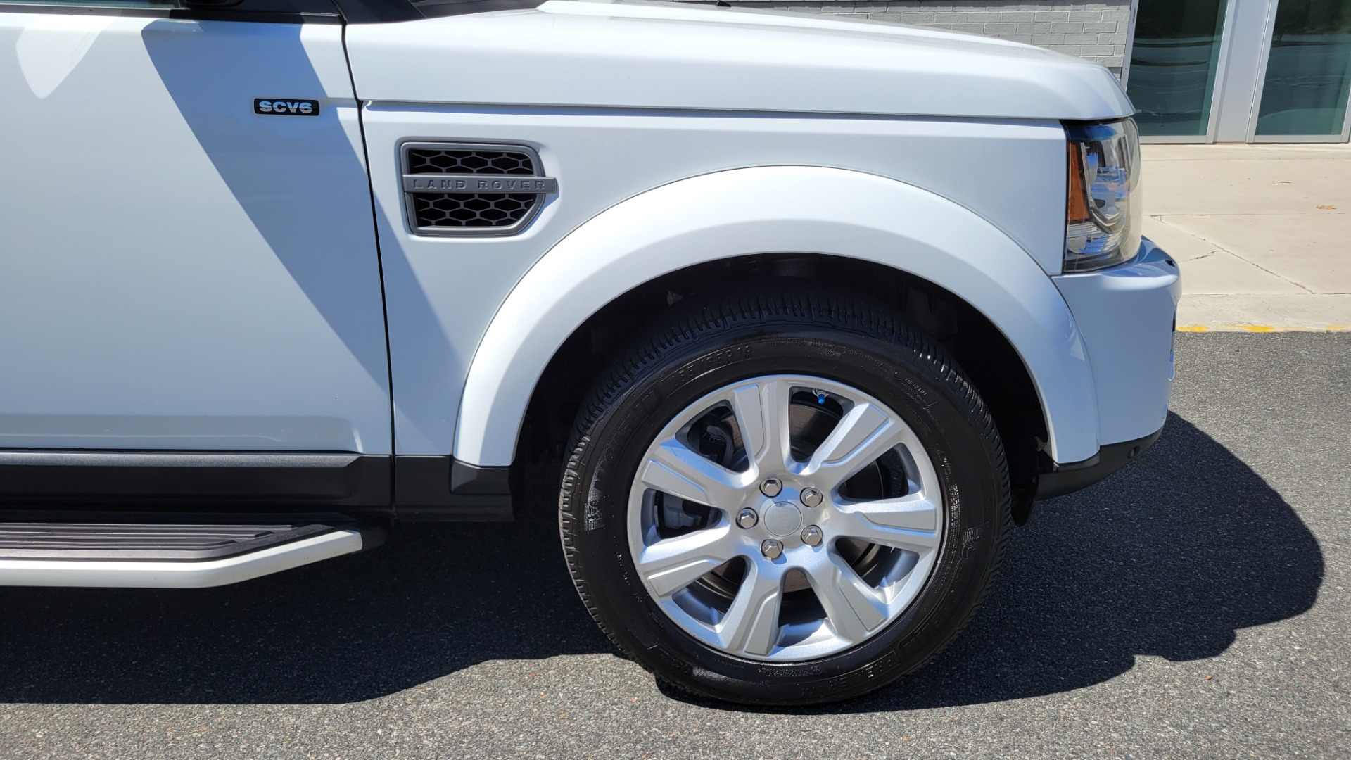 Used 2015 Land Rover LR4 HSE 3.0L SC V6 / AWD / VISION ASST / 3-ROW / CLIMATE COMFORT / TOWING for sale Sold at Formula Imports in Charlotte NC 28227 89