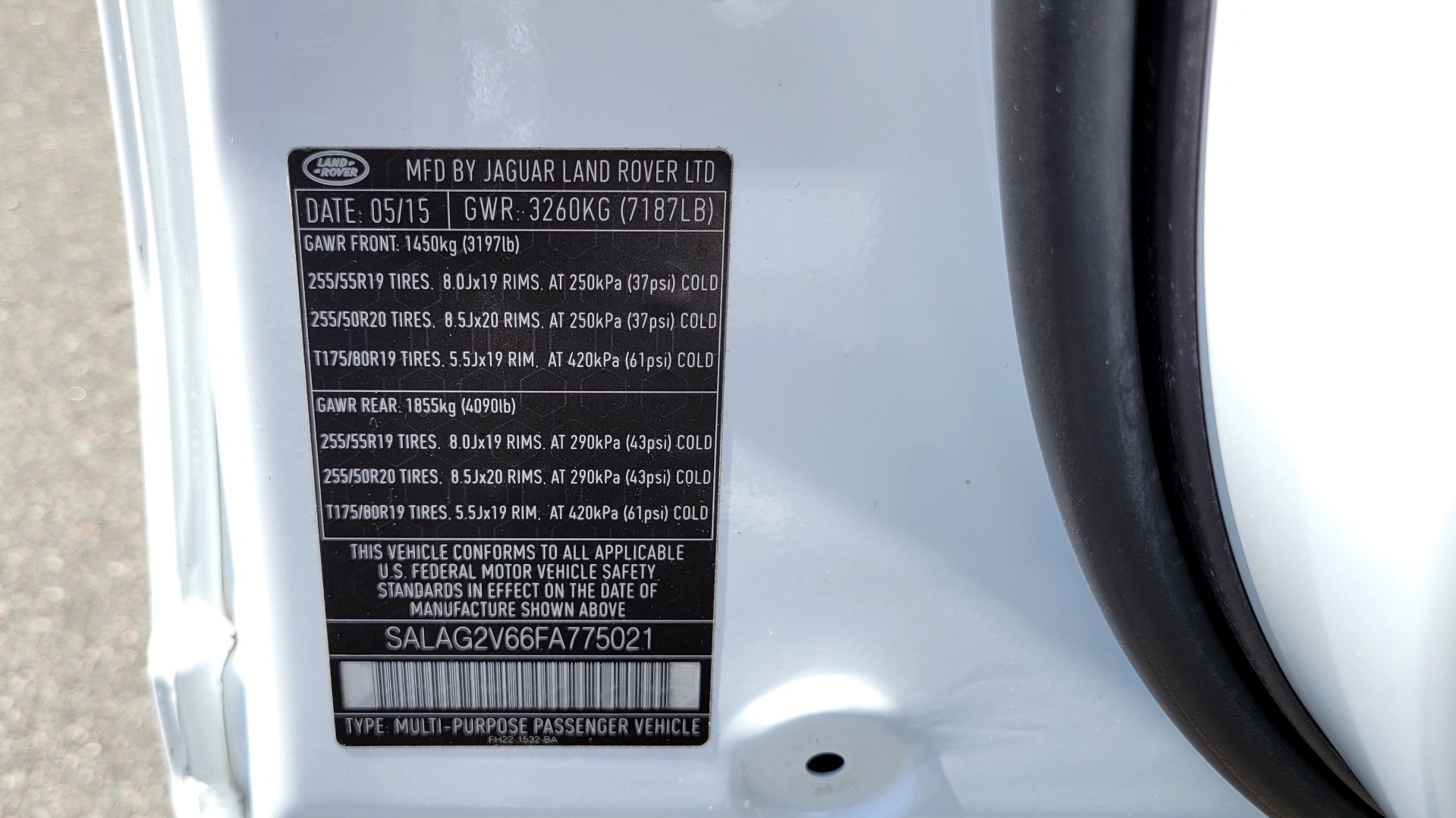 Used 2015 Land Rover LR4 HSE 3.0L SC V6 / AWD / VISION ASST / 3-ROW / CLIMATE COMFORT / TOWING for sale Sold at Formula Imports in Charlotte NC 28227 93