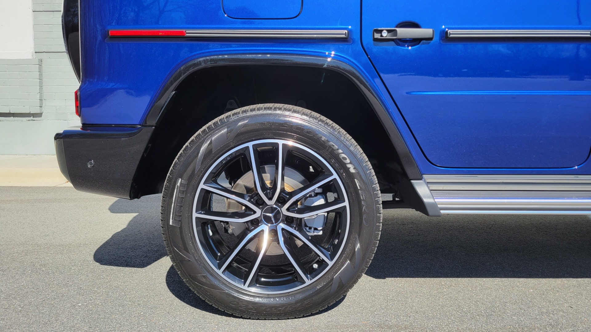 Used 2021 Mercedes-Benz G-CLASS G 550 4MATIC SUV / AMG LINE / EXCLUSIVE INTR / NIGHT PKG PLUS for sale Sold at Formula Imports in Charlotte NC 28227 88