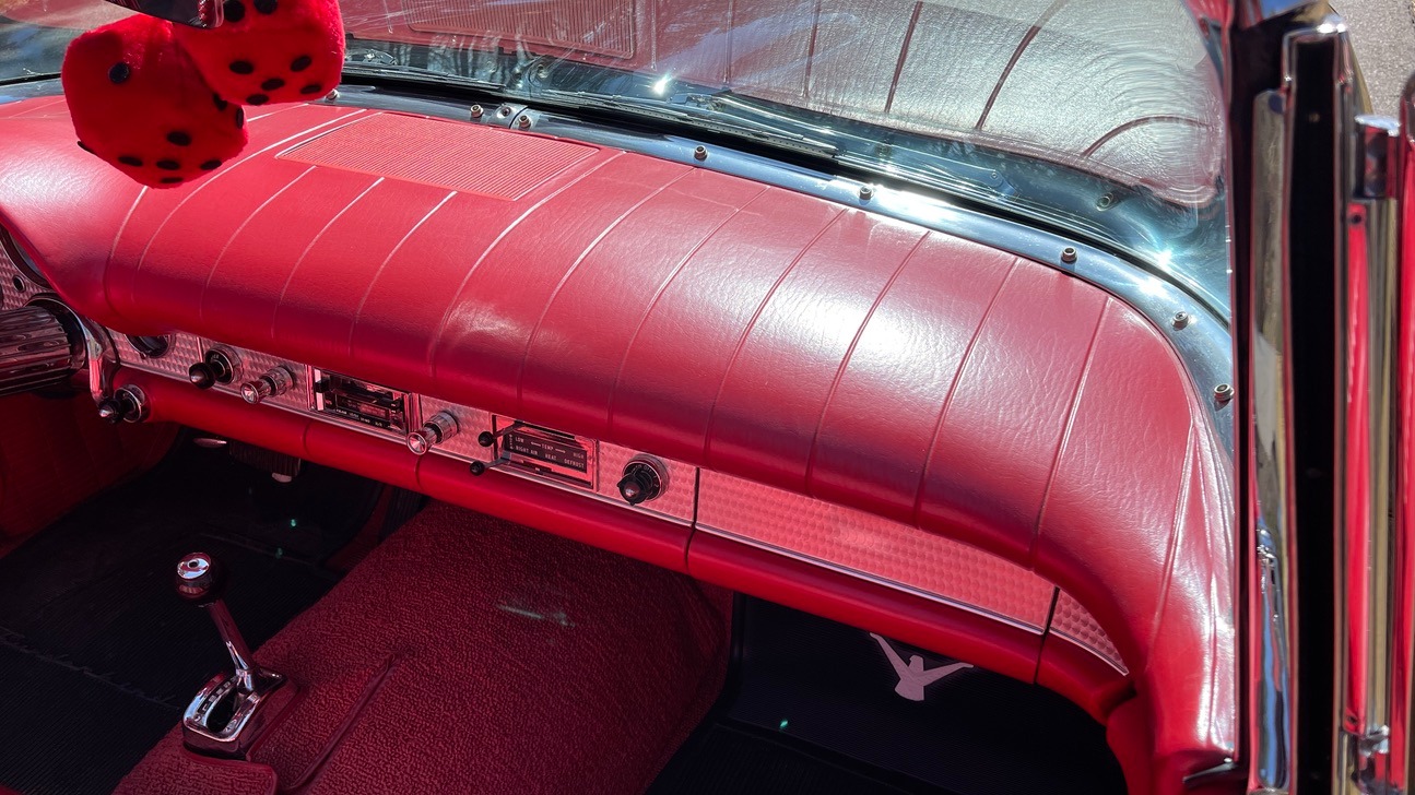 Used 1957 Ford THUNDERBIRD CONVERTIBLE / V8 / 3-SPD AUTO / PWR STRNG / PWR WNDWS / RESTORED for sale Sold at Formula Imports in Charlotte NC 28227 17