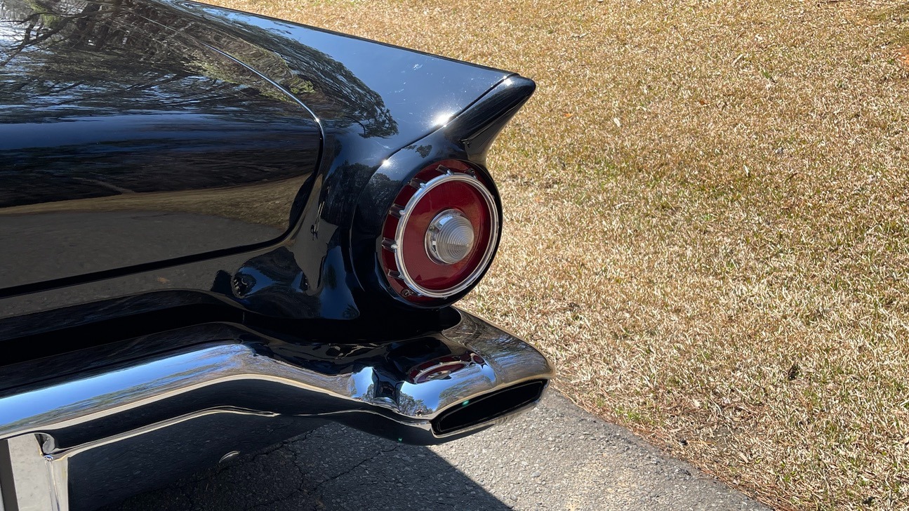 Used 1957 Ford THUNDERBIRD CONVERTIBLE / V8 / 3-SPD AUTO / PWR STRNG / PWR WNDWS / RESTORED for sale $82,000 at Formula Imports in Charlotte NC 28227 38