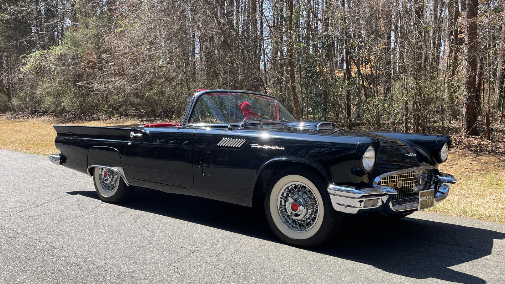 Used 1957 Ford THUNDERBIRD CONVERTIBLE / V8 / 3-SPD AUTO / PWR STRNG / PWR WNDWS / RESTORED for sale Sold at Formula Imports in Charlotte NC 28227 65