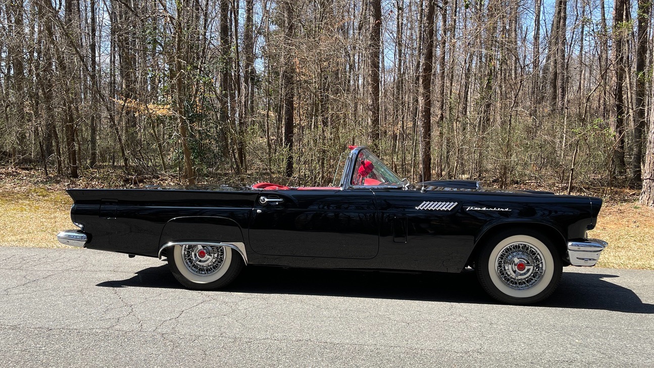 Used 1957 Ford THUNDERBIRD CONVERTIBLE / V8 / 3-SPD AUTO / PWR STRNG / PWR WNDWS / RESTORED for sale Sold at Formula Imports in Charlotte NC 28227 66