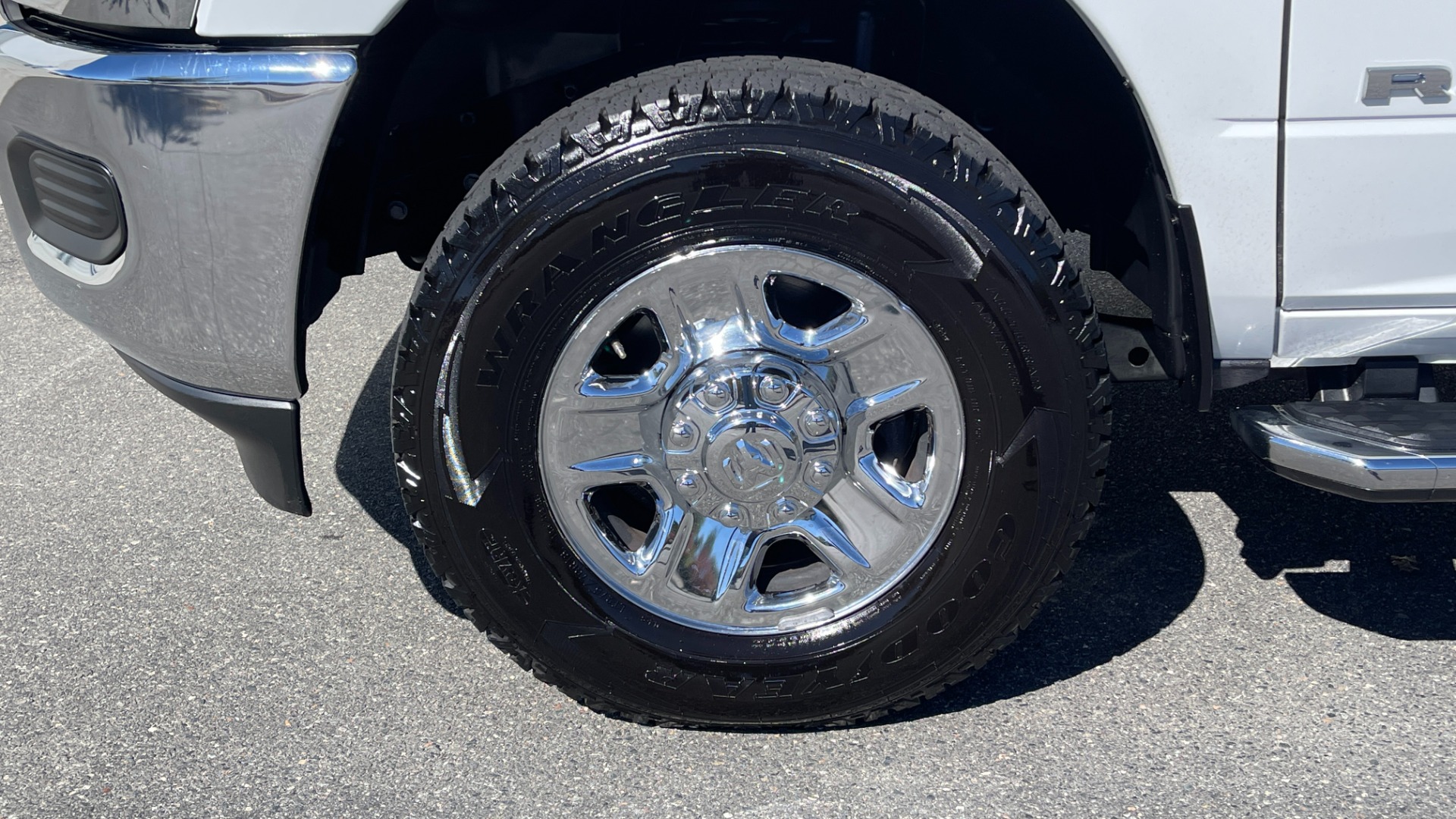 Used 2020 Ram 2500 BIG HORN / 6.7 CUMMINS DIESEL / CREW CAB / 4WD / SIDE STEPS for sale Sold at Formula Imports in Charlotte NC 28227 33