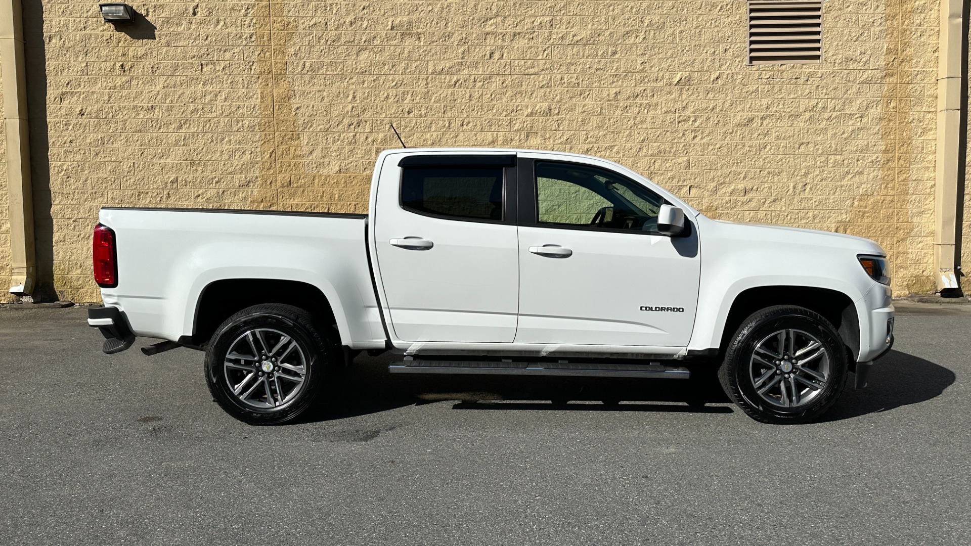 Used 2019 Chevrolet Colorado 2WD Work Truck for sale Sold at Formula Imports in Charlotte NC 28227 3