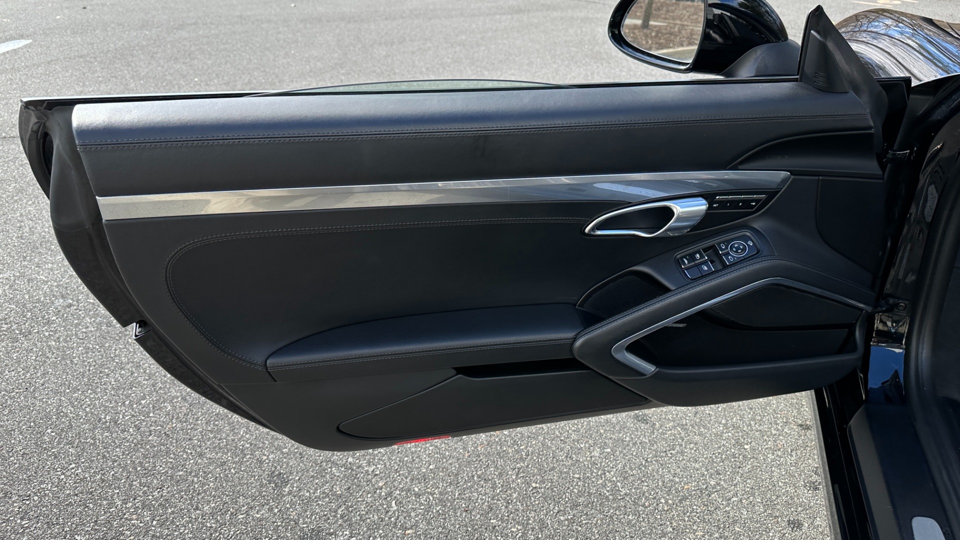 Used 2017 Porsche 911 Carrera PREMIUM PKG / SPORT EXHAUST / BOSE SURROUND SOUND for sale Sold at Formula Imports in Charlotte NC 28227 11
