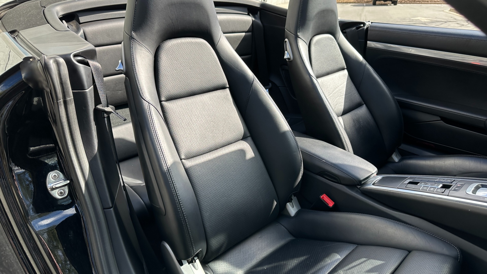 Used 2017 Porsche 911 Carrera PREMIUM PKG / SPORT EXHAUST / BOSE SURROUND SOUND for sale Sold at Formula Imports in Charlotte NC 28227 20