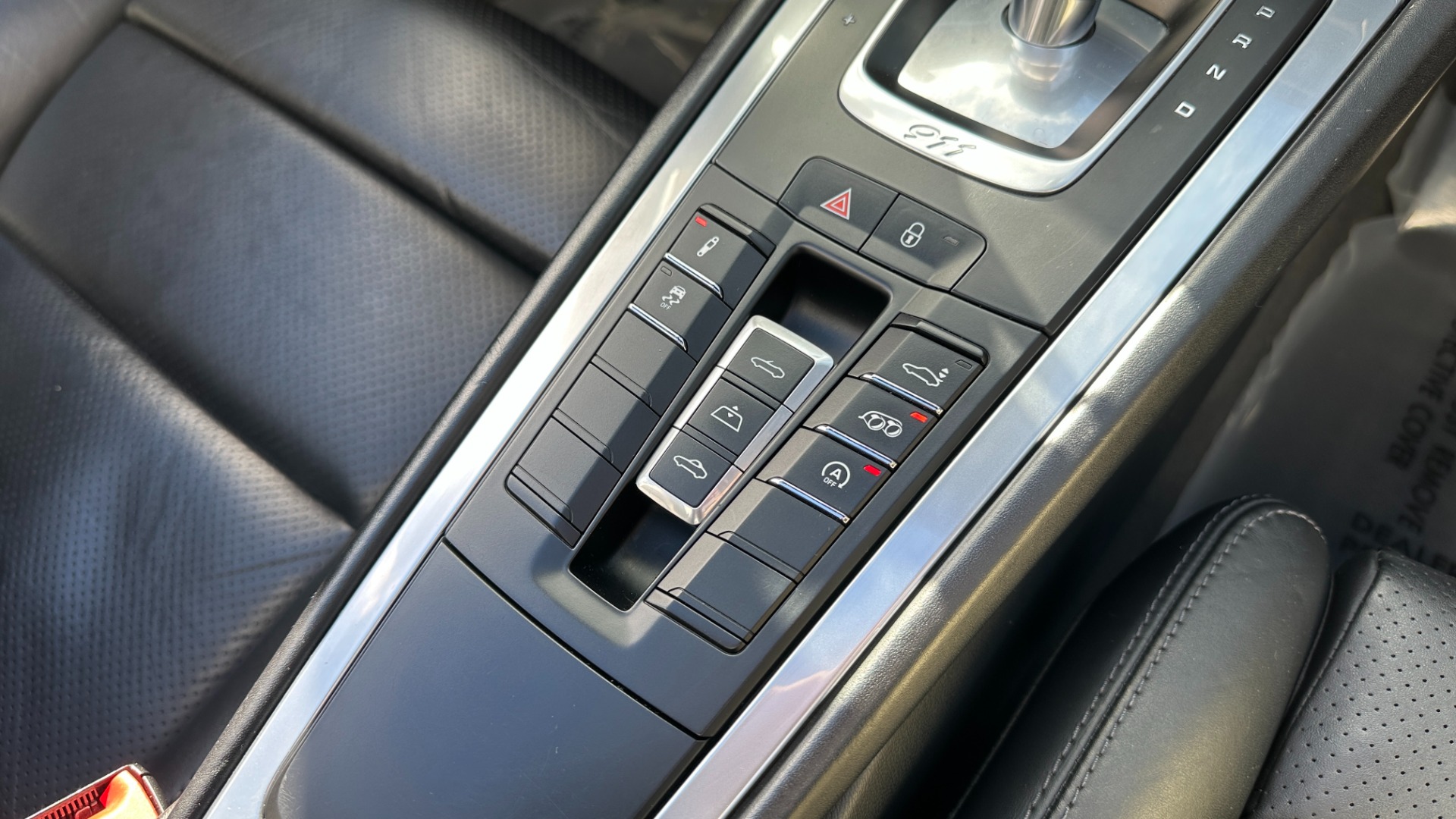 Used 2017 Porsche 911 Carrera PREMIUM PKG / SPORT EXHAUST / BOSE SURROUND SOUND for sale Sold at Formula Imports in Charlotte NC 28227 25