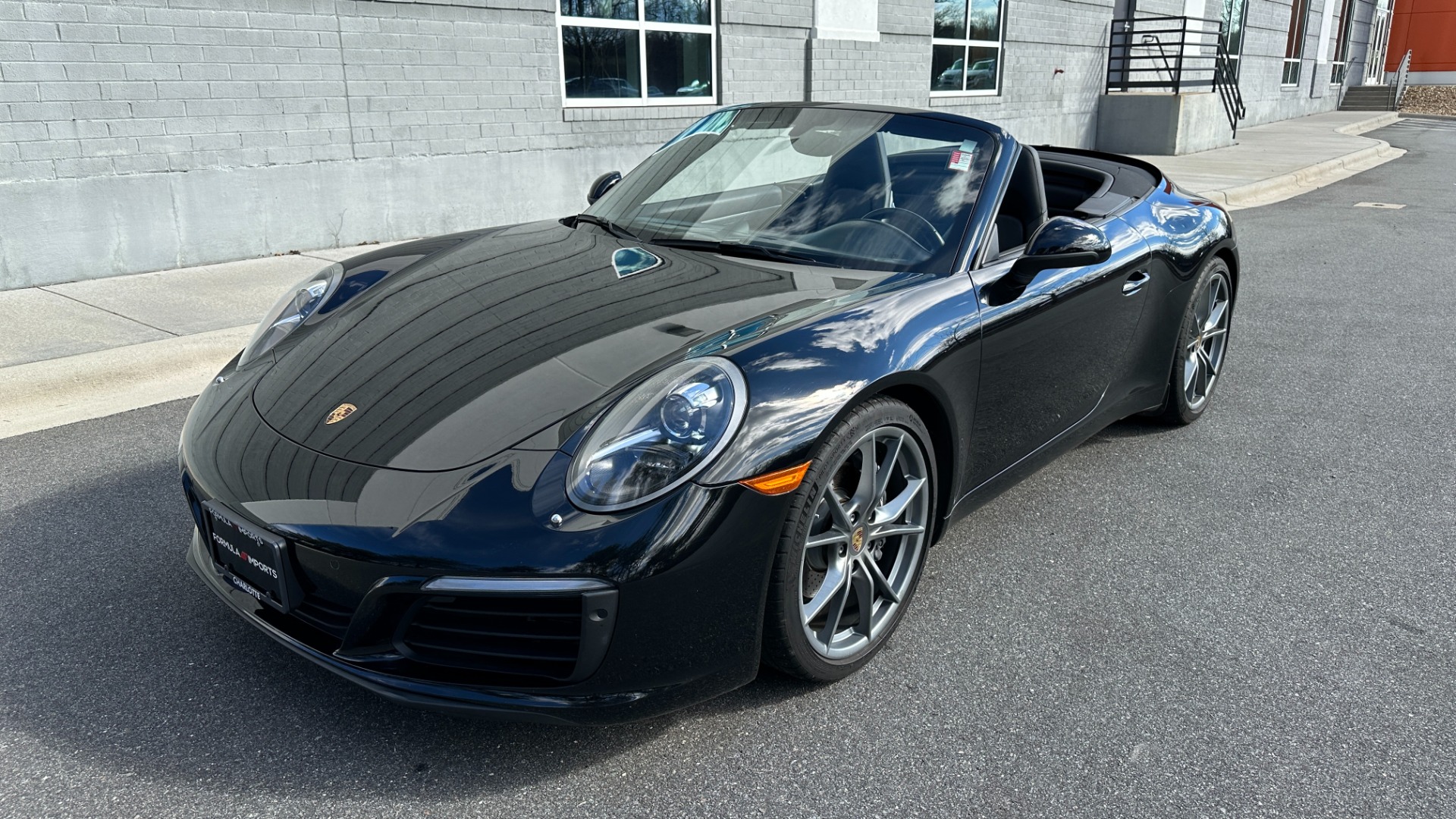 Used 2017 Porsche 911 CARRERA / SPORT EXHAUST / CABRIOLET / SPORT CHRONO / SPORT SEATS for sale Sold at Formula Imports in Charlotte NC 28227 3