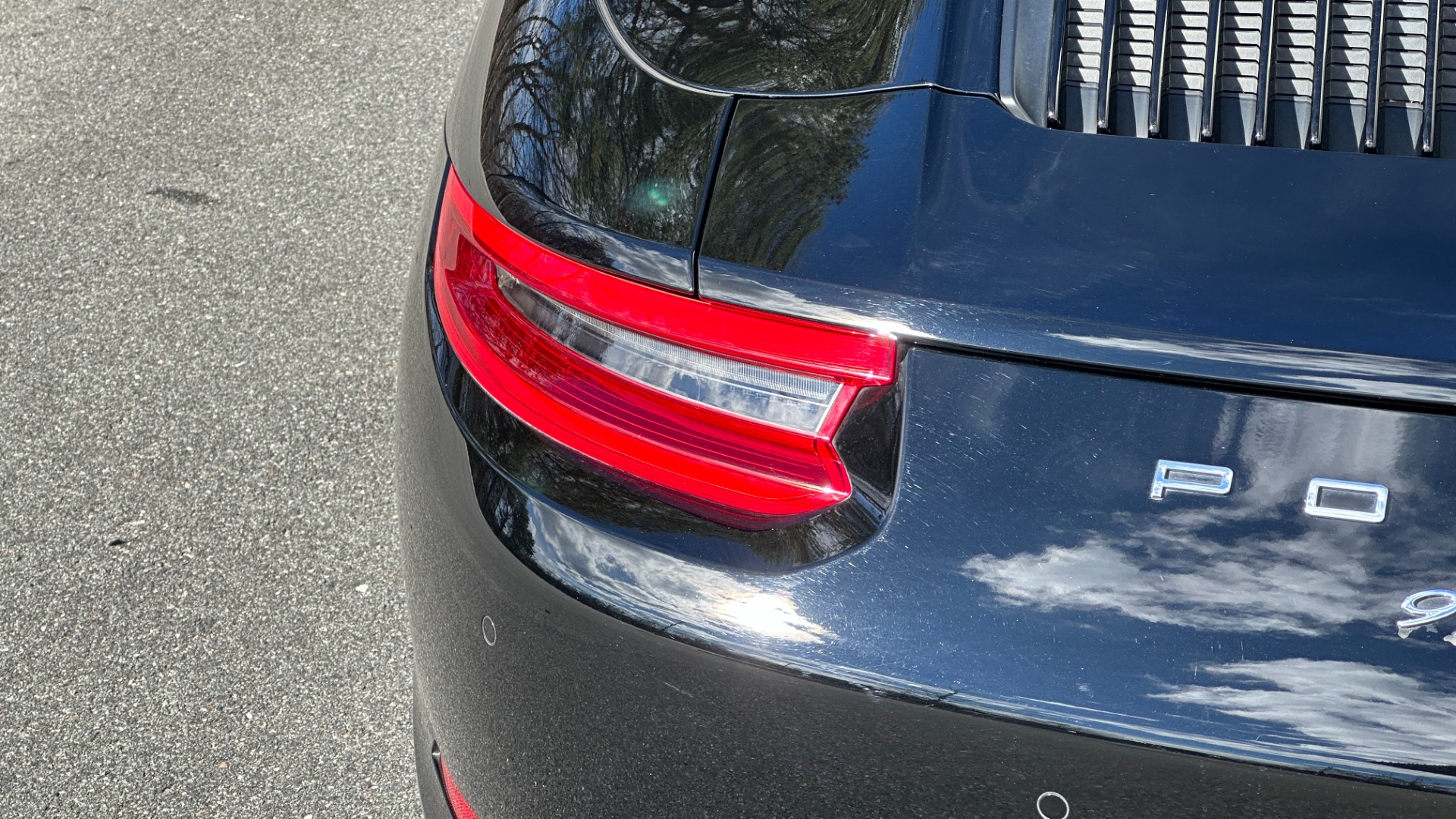 Used 2017 Porsche 911 CARRERA / SPORT EXHAUST / CABRIOLET / SPORT CHRONO / SPORT SEATS for sale Sold at Formula Imports in Charlotte NC 28227 34