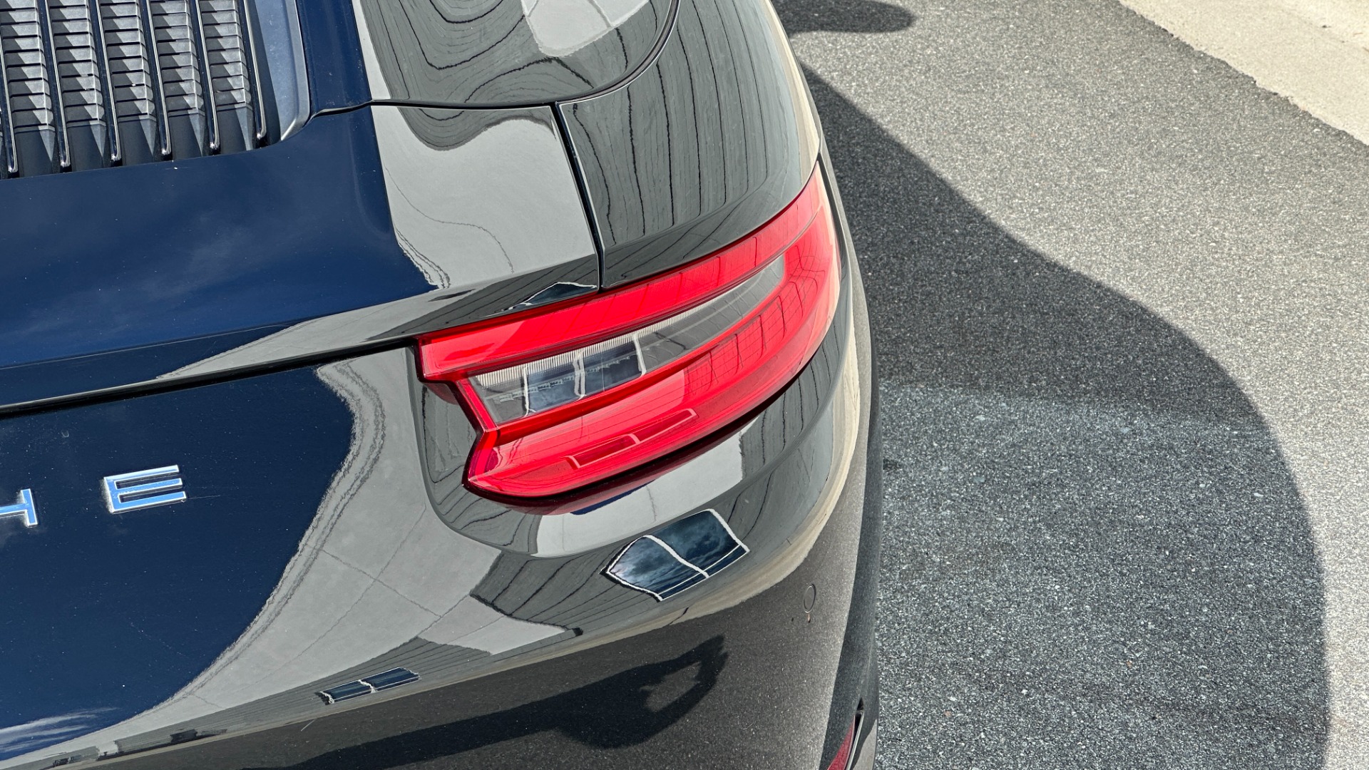 Used 2017 Porsche 911 CARRERA / SPORT EXHAUST / CABRIOLET / SPORT CHRONO / SPORT SEATS for sale Sold at Formula Imports in Charlotte NC 28227 35