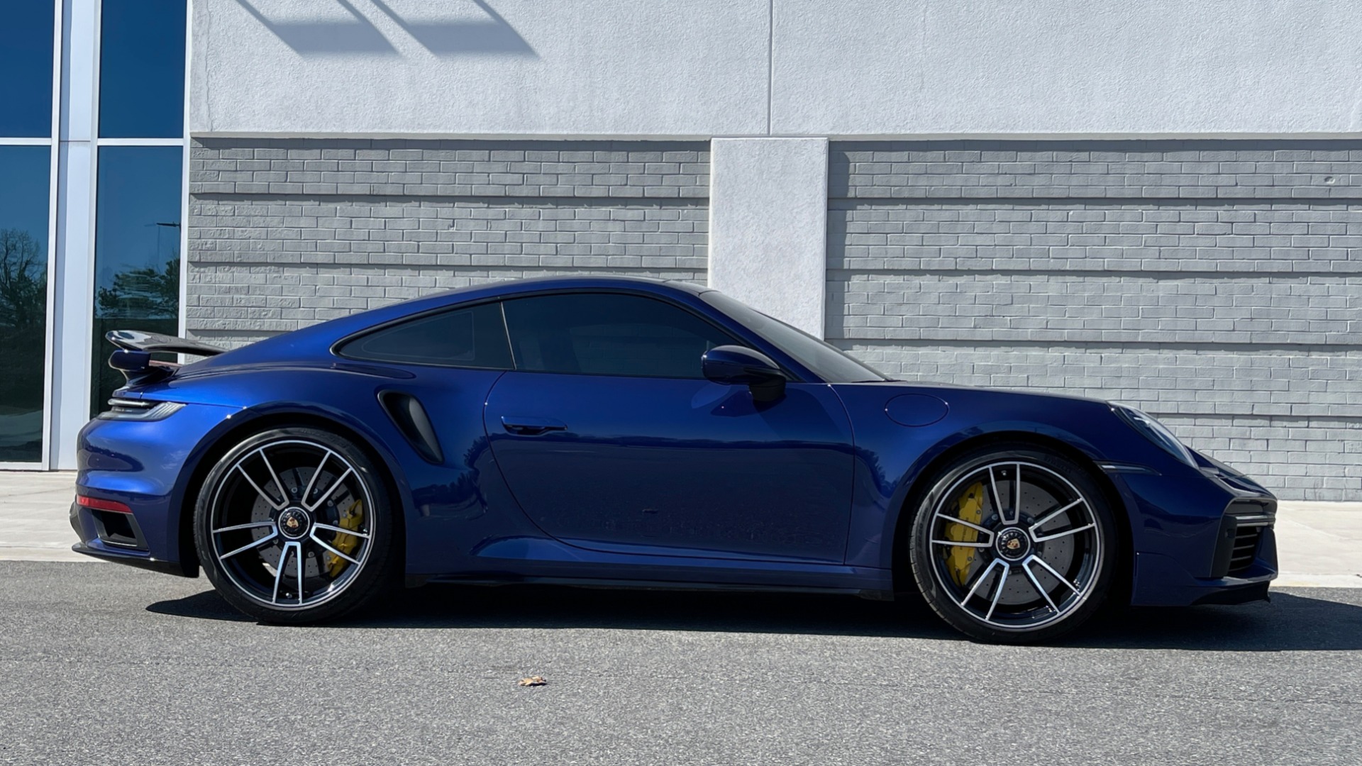 Used 2021 Porsche 911 TURBO S COUPE 3.8L / AWD / AUTO / NAV / SUNROOF / BOSE / REARVIEW for sale Sold at Formula Imports in Charlotte NC 28227 12