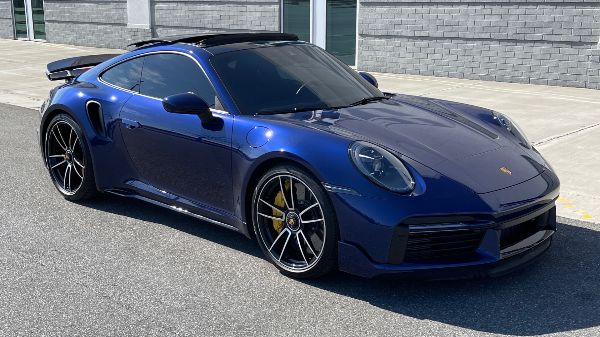 Used 2021 Porsche 911 TURBO S COUPE 3.8L / AWD / AUTO / NAV / SUNROOF / BOSE / REARVIEW for sale Sold at Formula Imports in Charlotte NC 28227 19