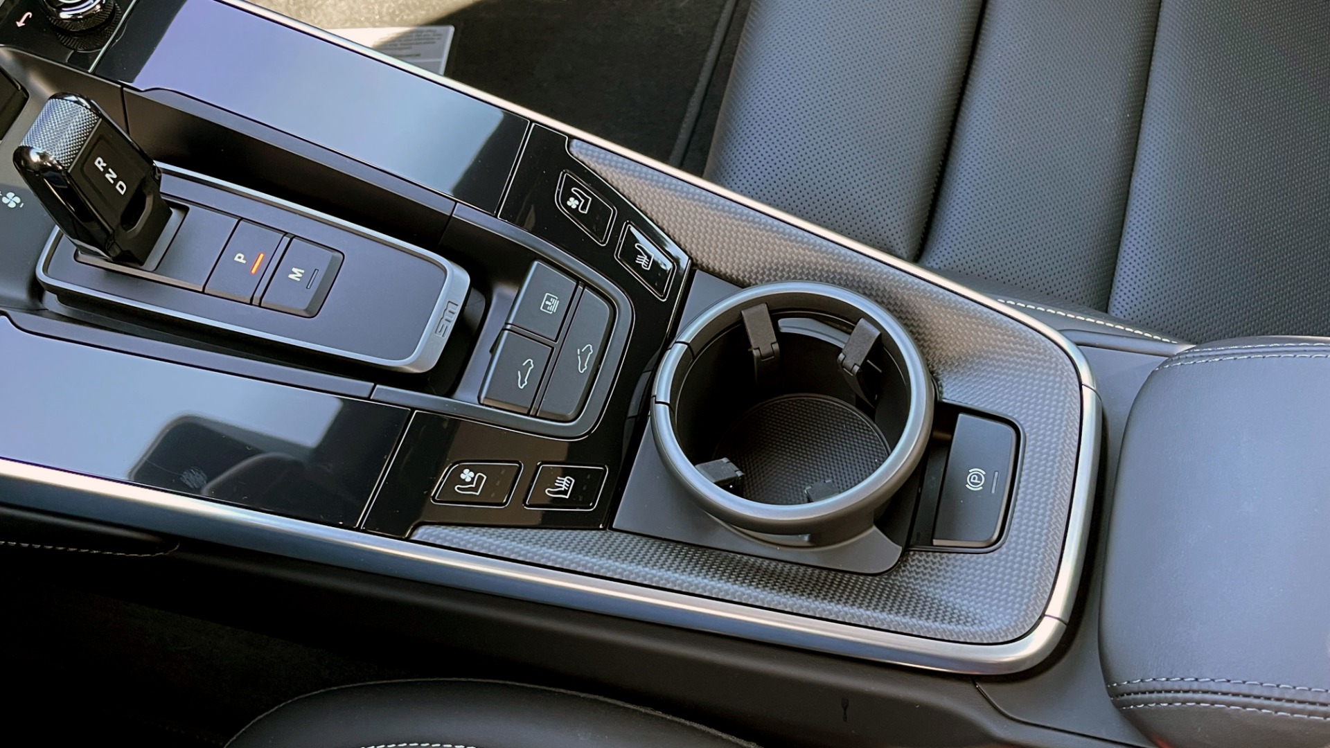 Used 2021 Porsche 911 TURBO S COUPE 3.8L / AWD / AUTO / NAV / SUNROOF / BOSE / REARVIEW for sale Sold at Formula Imports in Charlotte NC 28227 52