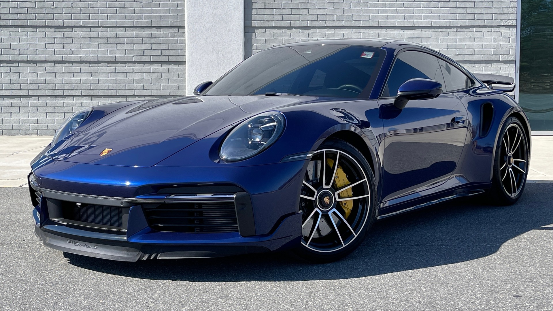 Used 2021 Porsche 911 TURBO S COUPE 3.8L / AWD / AUTO / NAV / SUNROOF / BOSE / REARVIEW for sale Sold at Formula Imports in Charlotte NC 28227 1