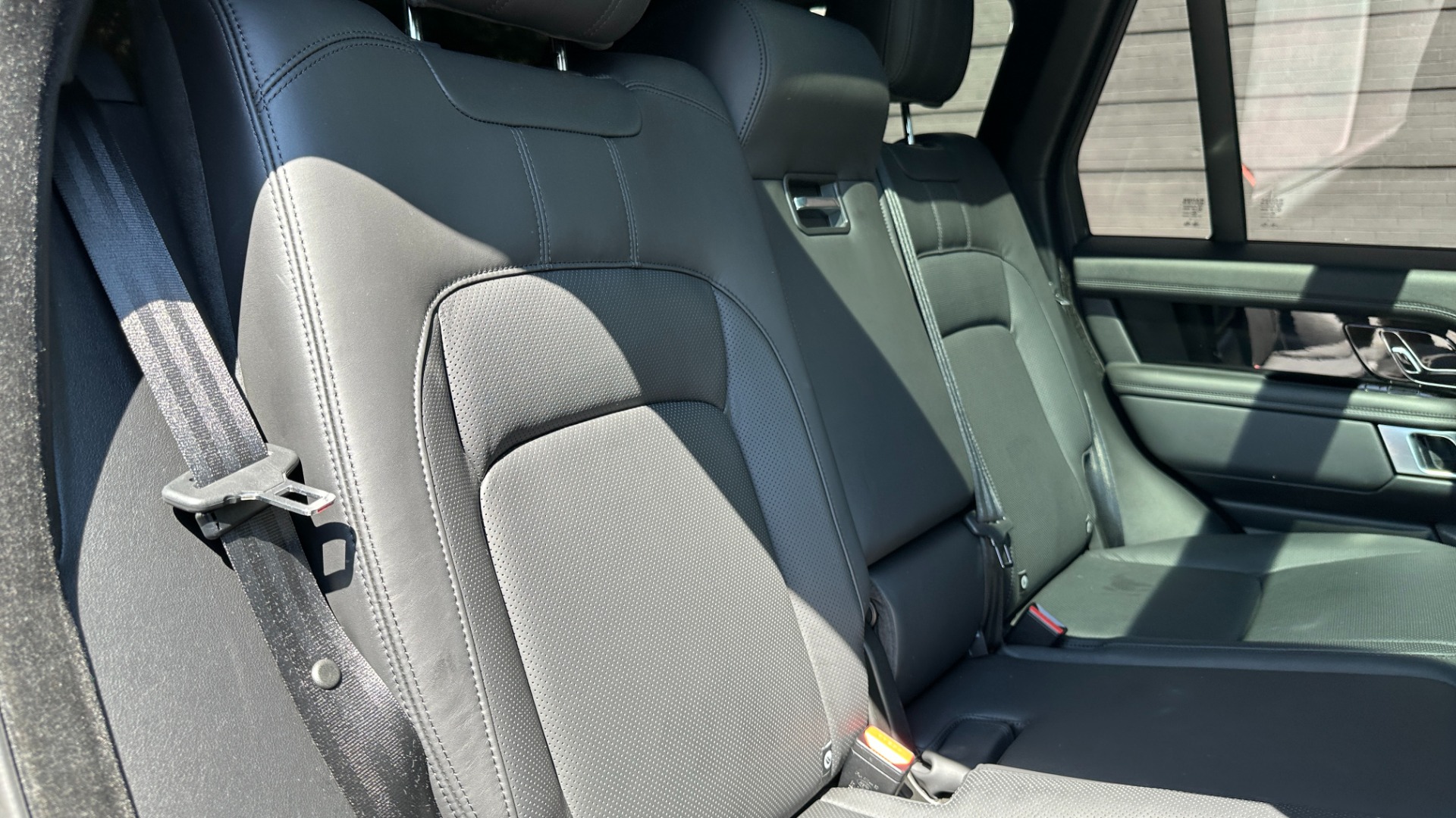 Used 2019 Land Rover Range Rover HSE / DRIVE PACK / WOOD STEERING / PIANO BLACK TRIM for sale Sold at Formula Imports in Charlotte NC 28227 25