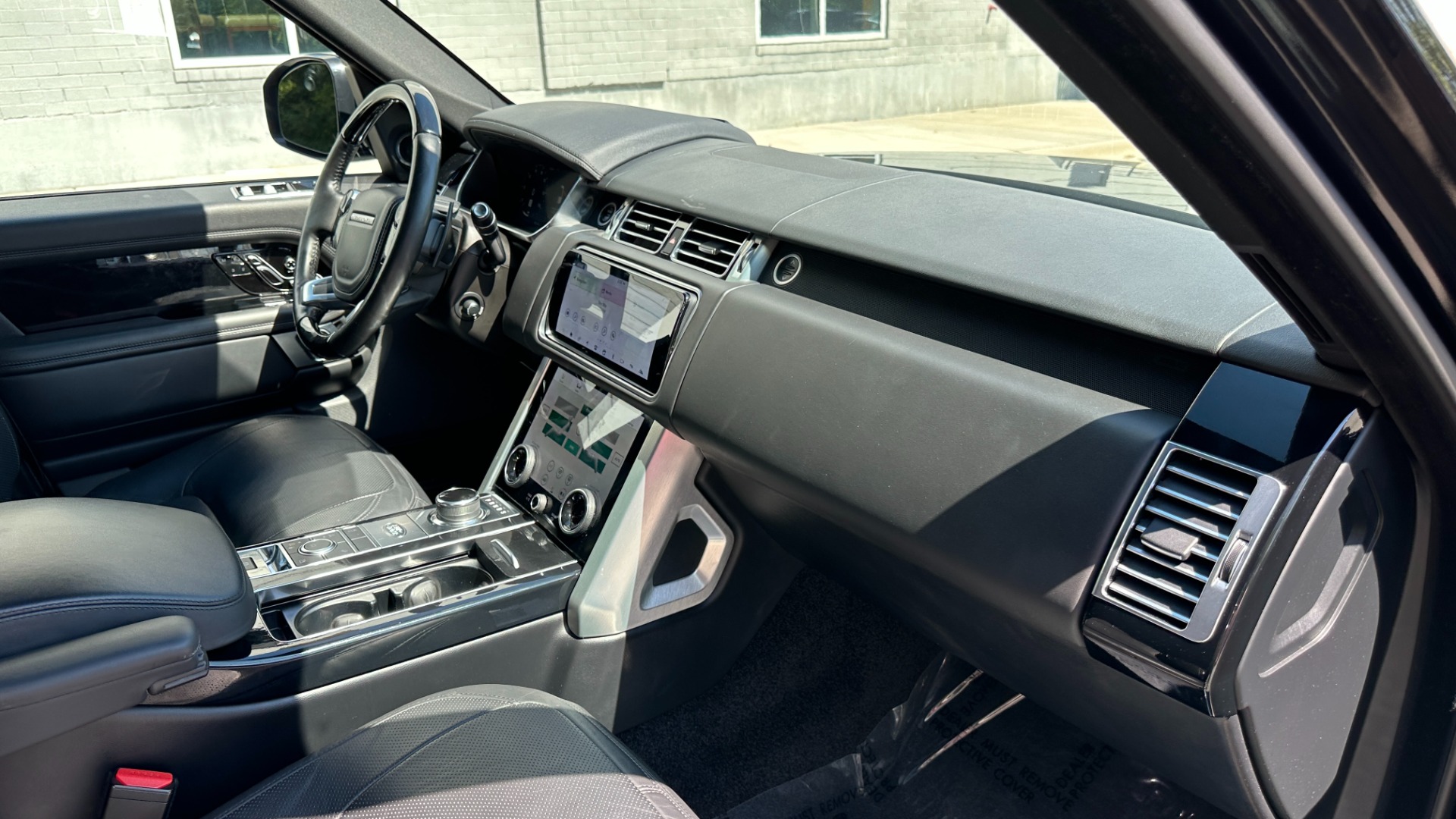 Used 2019 Land Rover Range Rover HSE / DRIVE PACK / WOOD STEERING / PIANO BLACK TRIM for sale Sold at Formula Imports in Charlotte NC 28227 28
