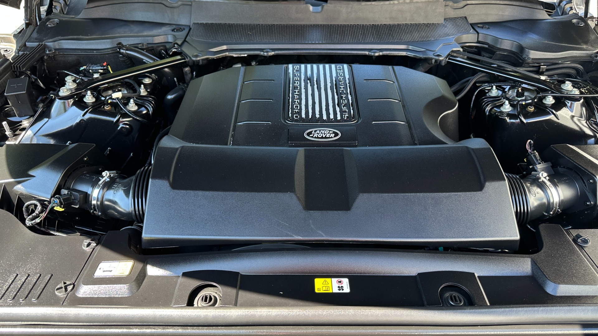 Used 2019 Land Rover Range Rover HSE / DRIVE PACK / WOOD STEERING / PIANO BLACK TRIM for sale Sold at Formula Imports in Charlotte NC 28227 32
