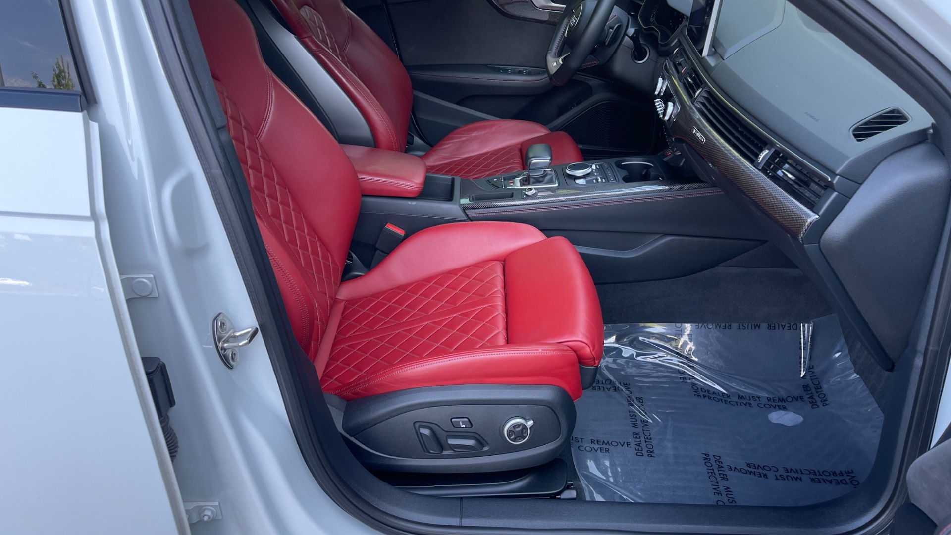 Used 2019 Audi S4 Premium Plus 3.0T / PREMIUM PLUS / S SPORT / BLACK OPTIC / NAPPA LEATHER for sale Sold at Formula Imports in Charlotte NC 28227 17