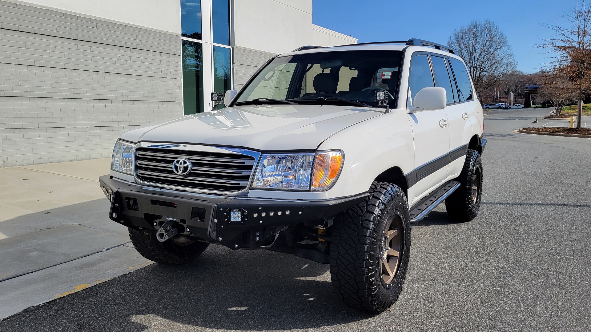 Used 2003 Toyota LAND CRUISER 4WD WAGON / 4.7L V8 / AUTO / NAVIGATION / LIFT / CUSTOM WHEELS for sale Sold at Formula Imports in Charlotte NC 28227 2