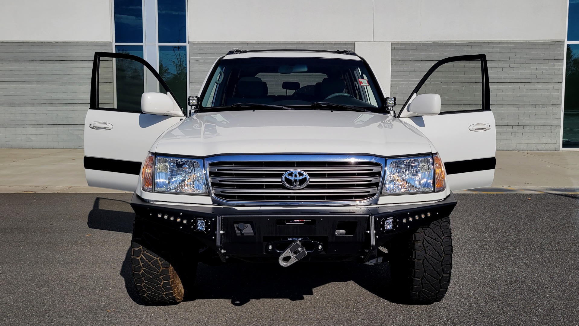 Used 2003 Toyota LAND CRUISER 4WD WAGON / 4.7L V8 / AUTO / NAVIGATION / LIFT / CUSTOM WHEELS for sale Sold at Formula Imports in Charlotte NC 28227 25