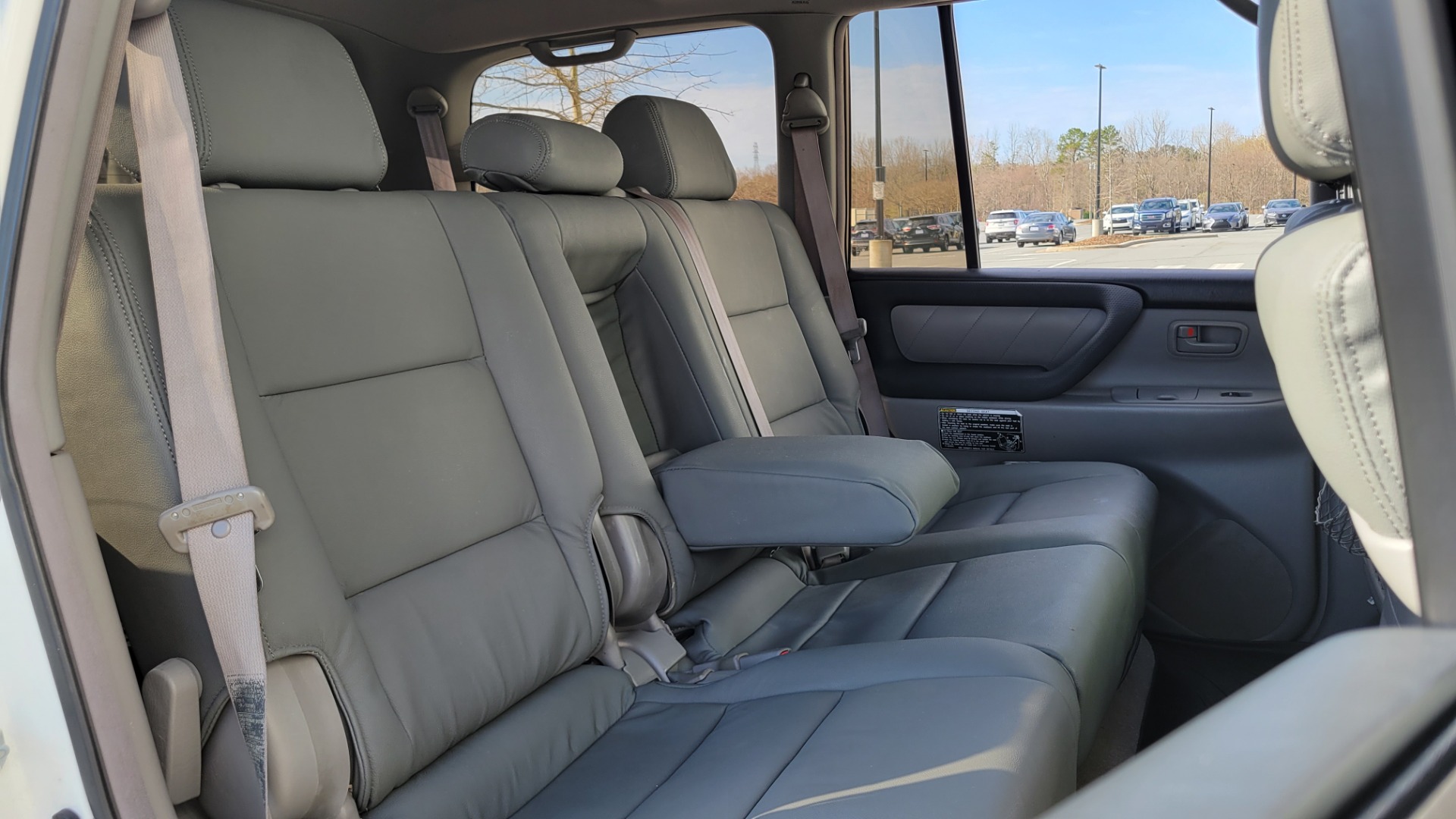 Used 2003 Toyota LAND CRUISER 4WD WAGON / 4.7L V8 / AUTO / NAVIGATION / LIFT / CUSTOM WHEELS for sale $27,999 at Formula Imports in Charlotte NC 28227 75