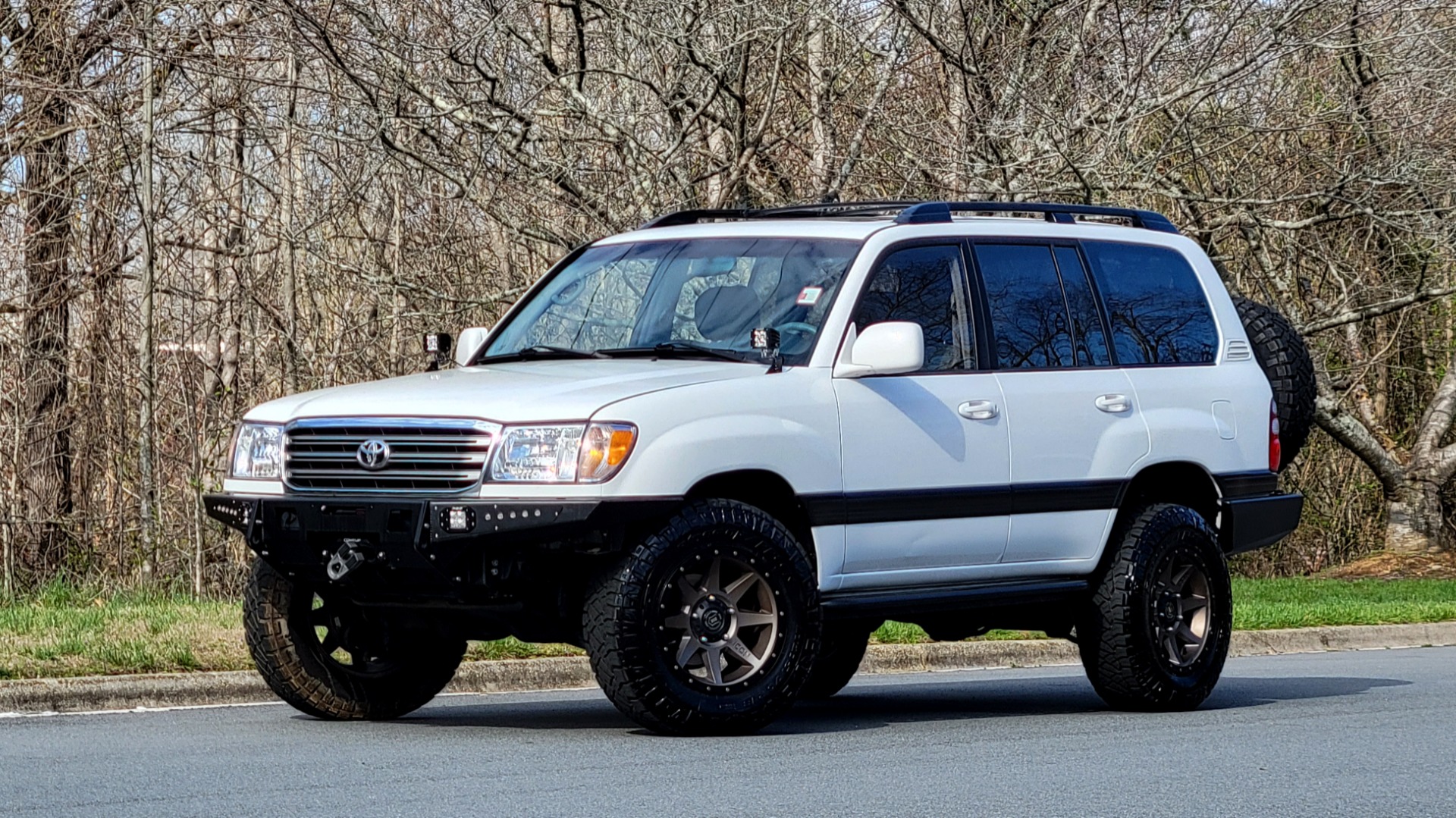Used 2003 Toyota LAND CRUISER 4WD WAGON / 4.7L V8 / AUTO / NAVIGATION / LIFT / CUSTOM WHEELS for sale $27,999 at Formula Imports in Charlotte NC 28227 91