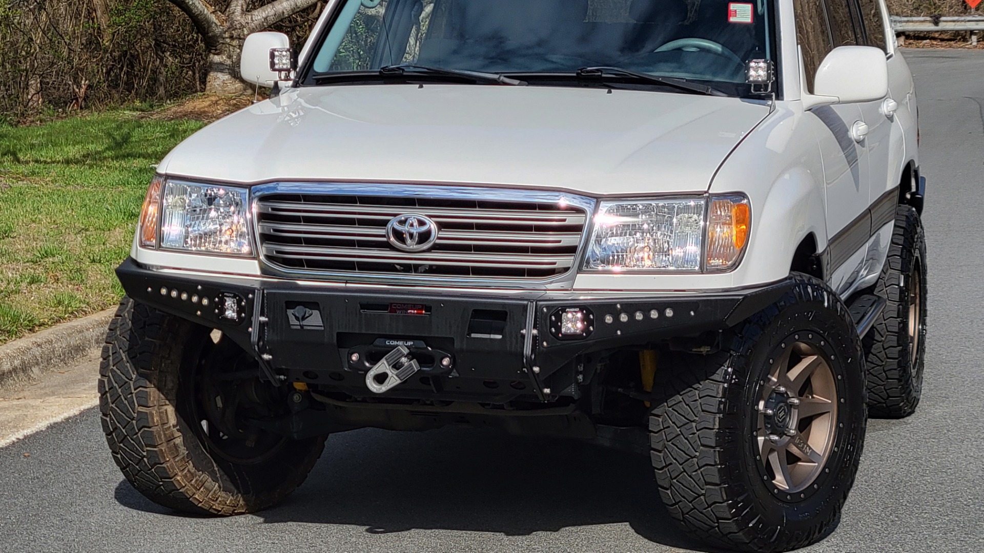 Used 2003 Toyota LAND CRUISER 4WD WAGON / 4.7L V8 / AUTO / NAVIGATION / LIFT / CUSTOM WHEELS for sale $27,999 at Formula Imports in Charlotte NC 28227 94